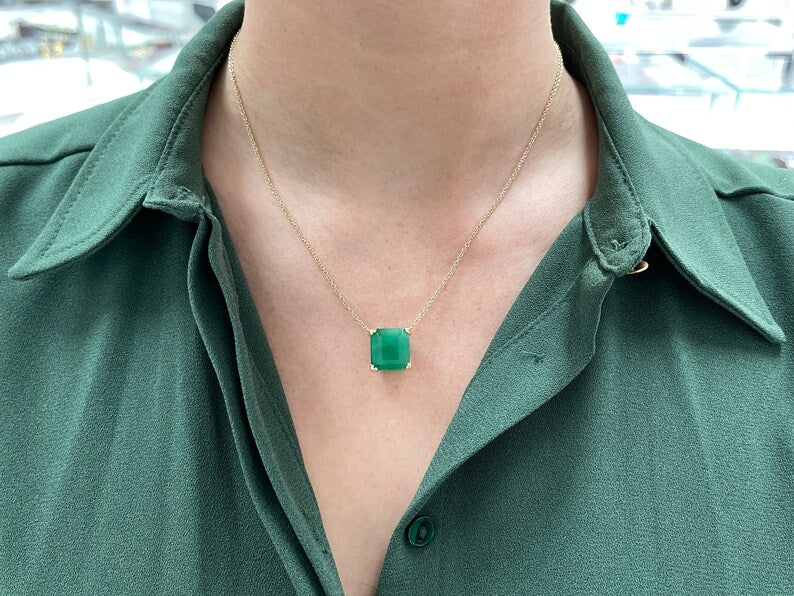 10.50 Carat 14K Gold Deep Green Emerald Solitaire Square Pendant Necklace - 14x14mm Anniversary Gift for Women, Perfect for Weddings, Parties & Special Occasions
