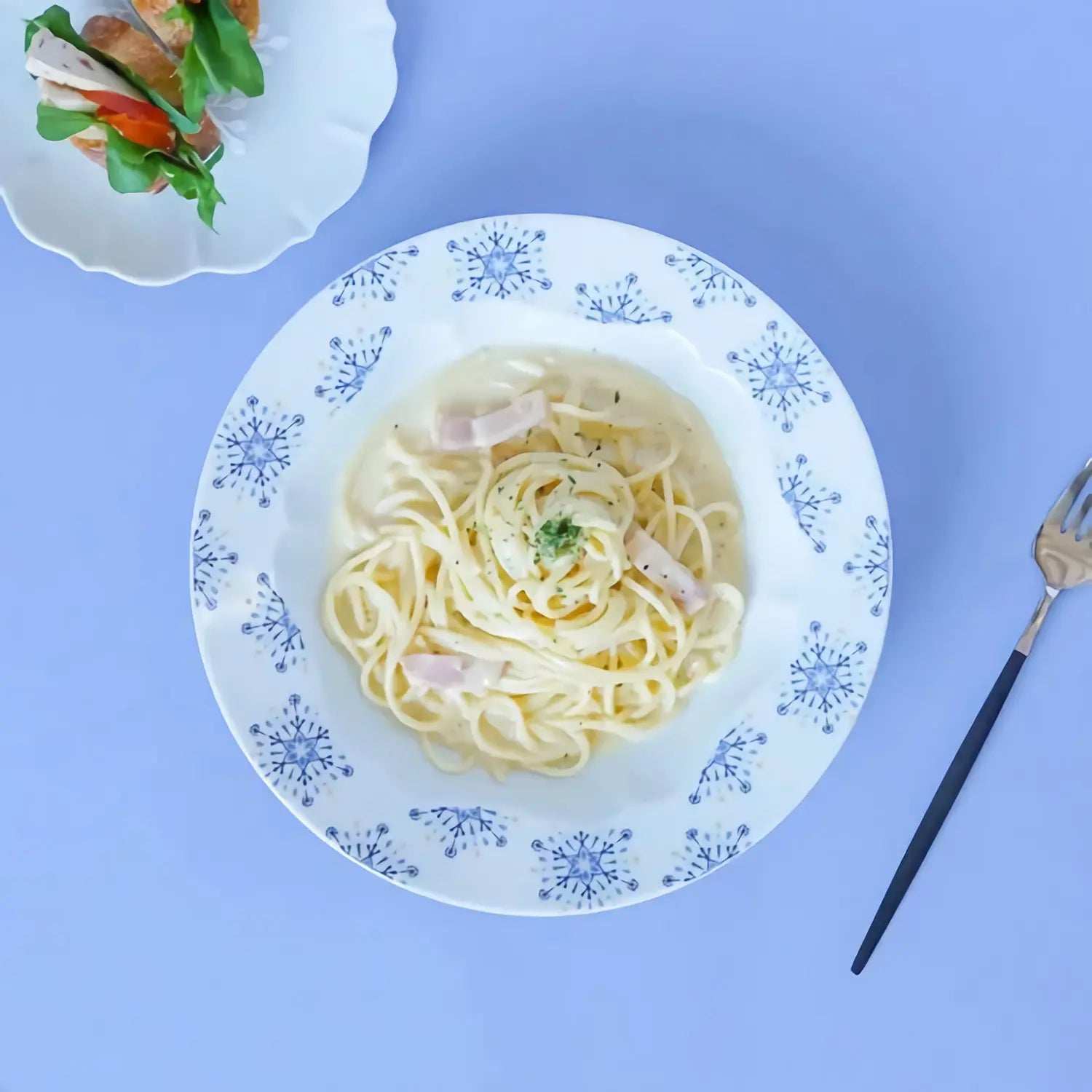 Premium Harekutani Yuki Kessho Porcelain Deep Plate - Elegant Japanese Dinnerware for Fine Dining, Restaurants & Special Occasions