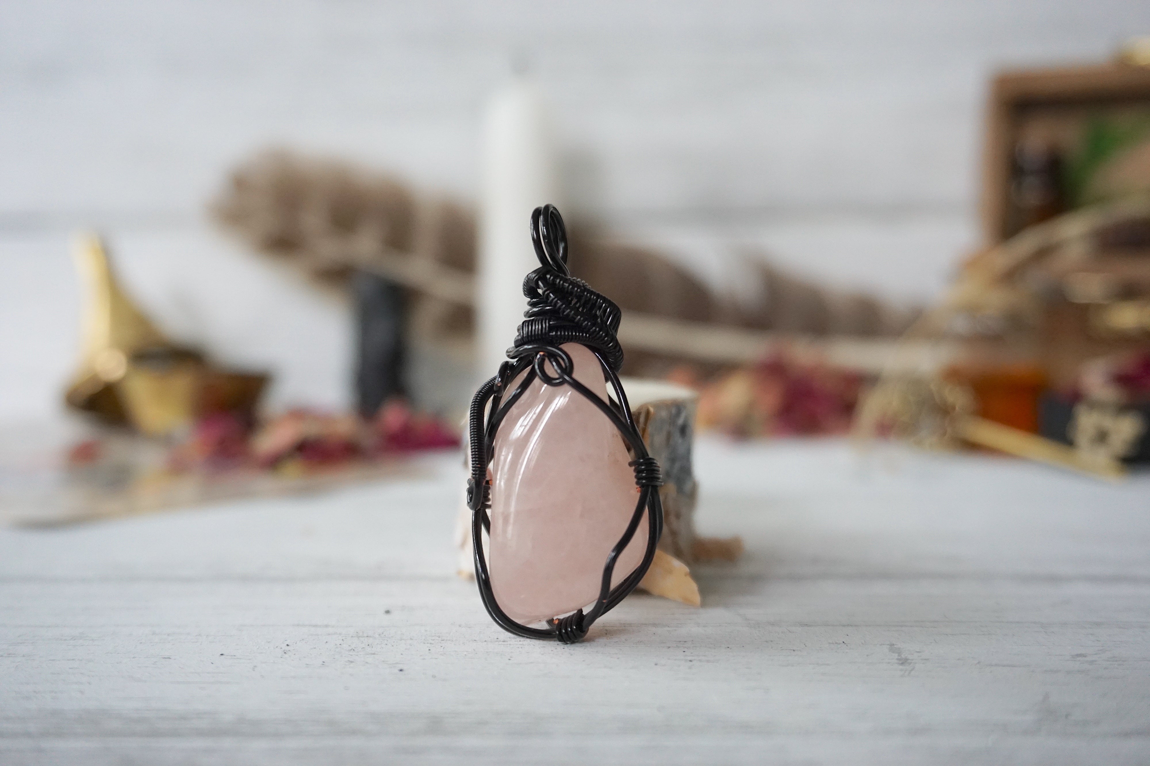 Aura Foundation Collection Rose Quartz Crystal Necklace for Women – Healing Stone Jewelry for Meditation, Yoga & Spiritual Energy (Gift for Her)
