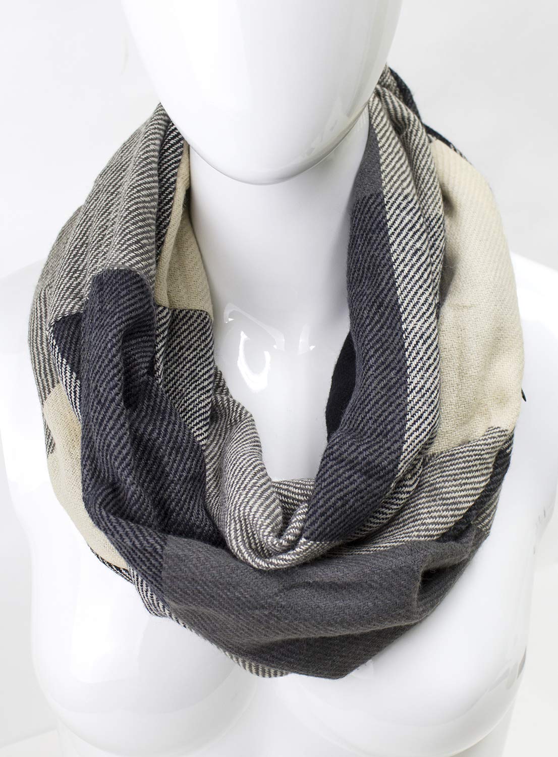 Stylish Winter Plaid Infinity Scarf with Hidden Zipper Pocket - Warm Fashion Travel Scarf for Women & Men | Perfect for Cold Weather, Outdoor Activities & Holiday Gifts