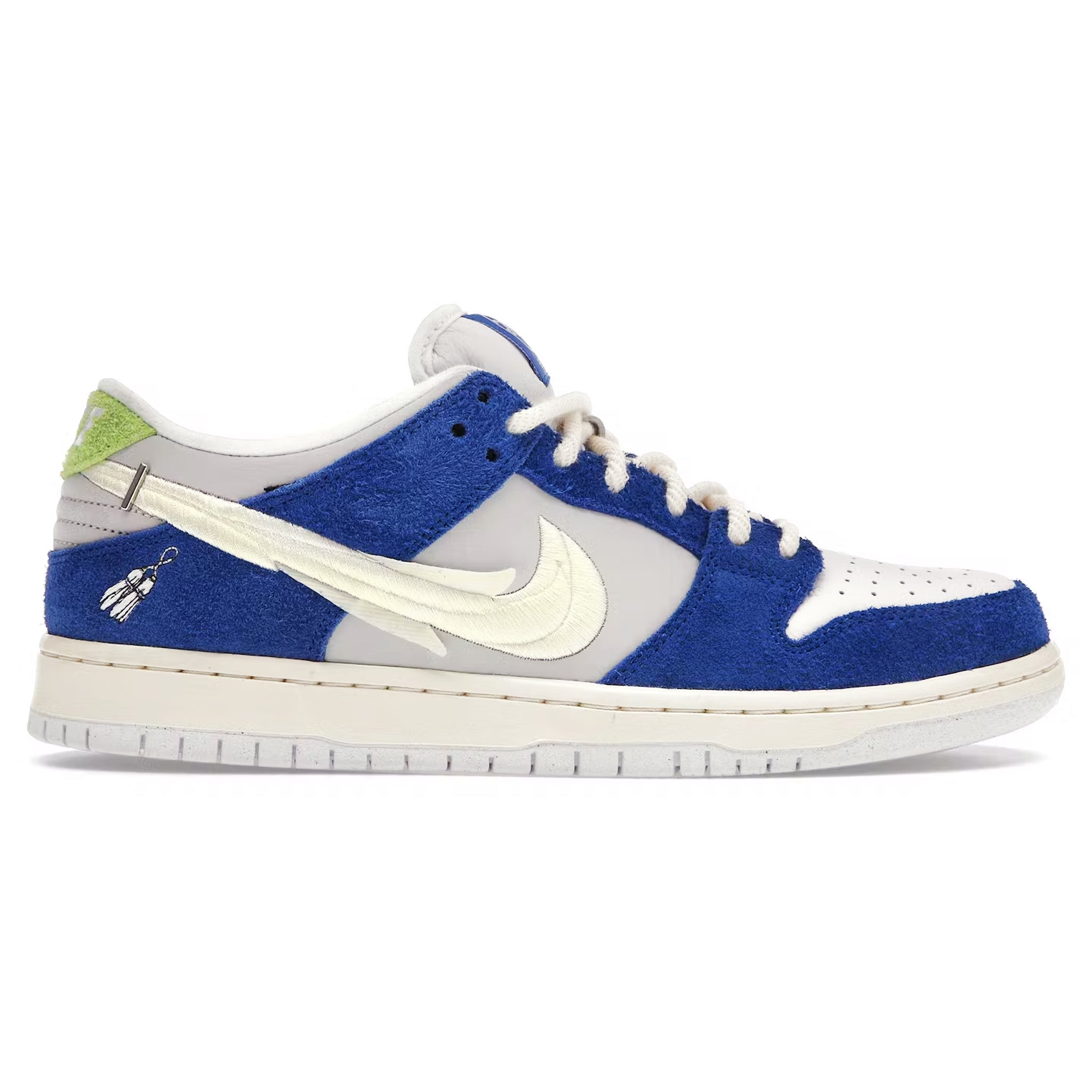 Fly Streetwear x Nike SB Dunk Low Pro Gardenia Sneakers - Men's Skateboarding Shoes for Street Style & Urban Fashion - Perfect for Skating, Casual Wear & Sneaker Collectors