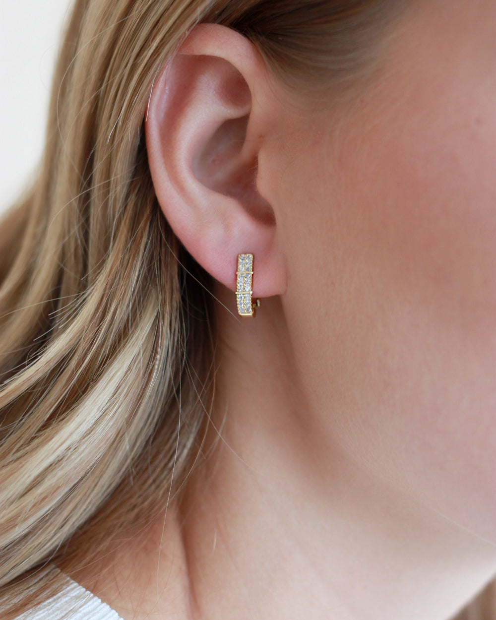 Clip-On Huggie Earrings for Women - Minimalist Gold Hoop Earrings for Everyday Wear | Perfect for Work, Date Night & Casual Outfits
