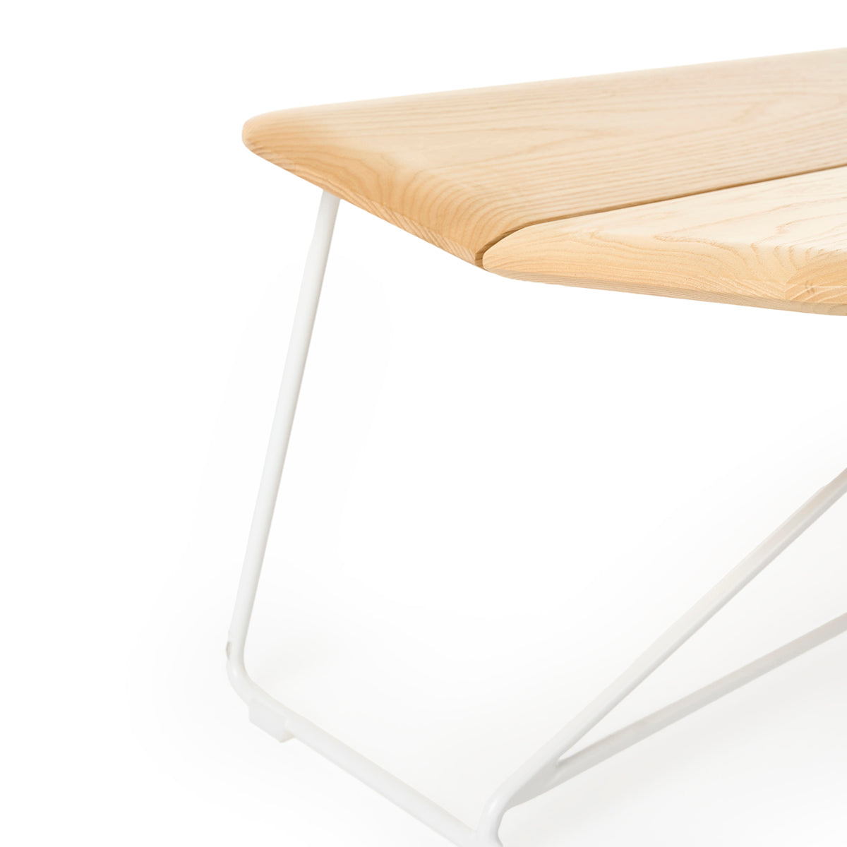Gus Aero Bench - Modern Outdoor Patio Furniture for Garden, Backyard & Poolside - Durable Weather-Resistant Design for Relaxation & Entertainment