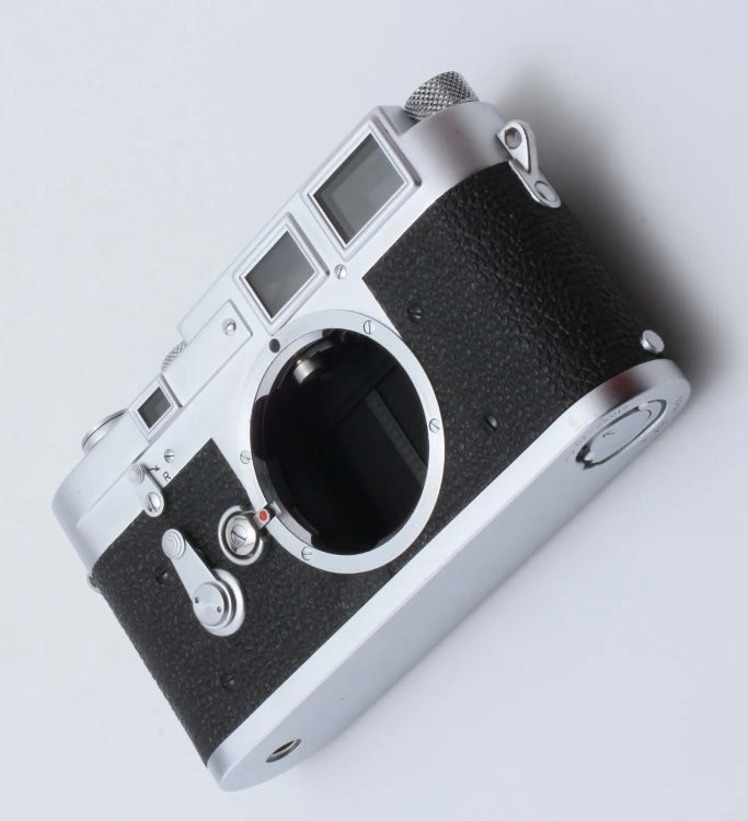 Vintage Leica Leitz M3 DBP 35mm Film Camera - Classic Rangefinder for Photography Enthusiasts | Perfect for Street Photography, Travel & Collecting