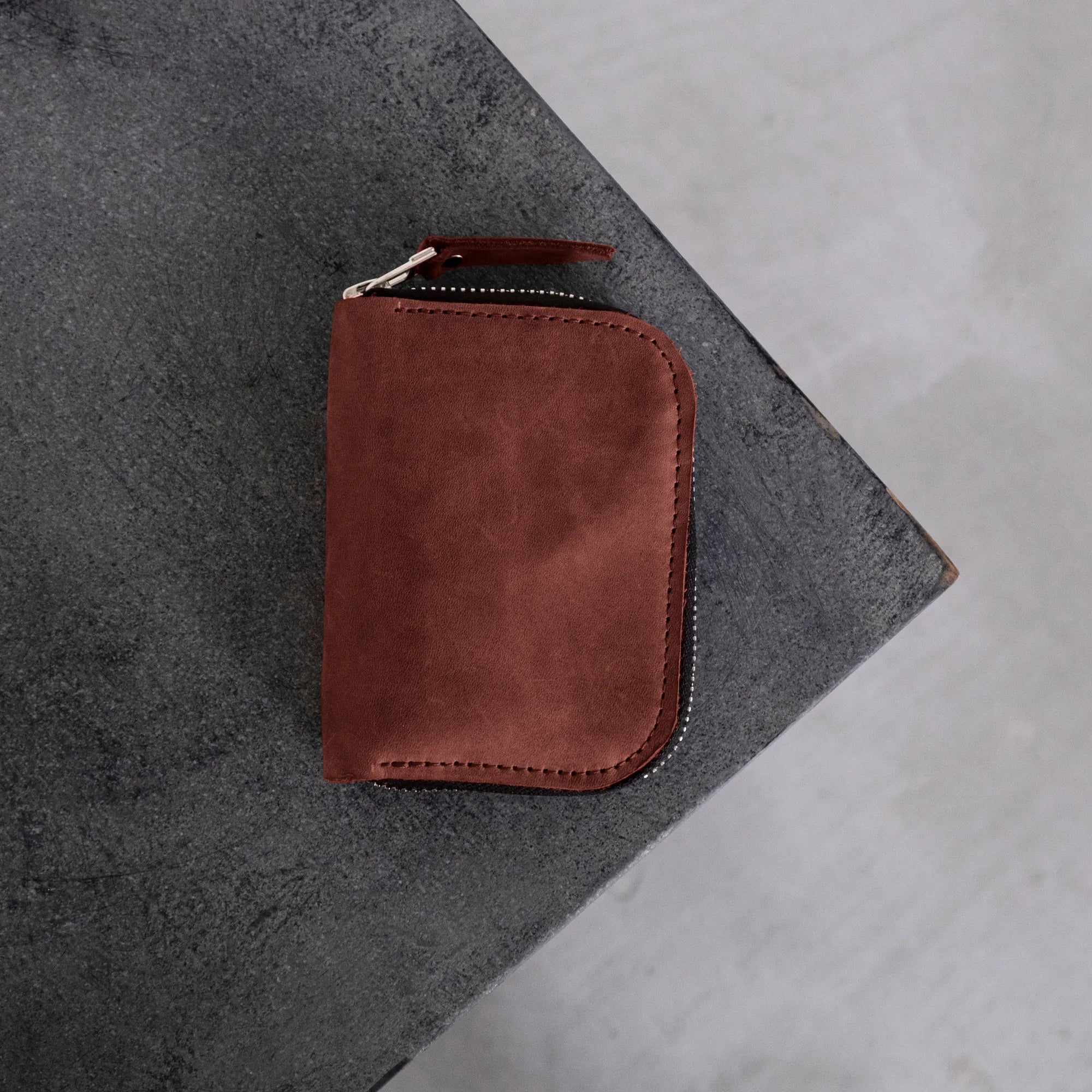 Zippered Wallet Barcelona - Stylish & Secure RFID Blocking Wallet for Men & Women | Perfect for Travel, Business & Everyday Use