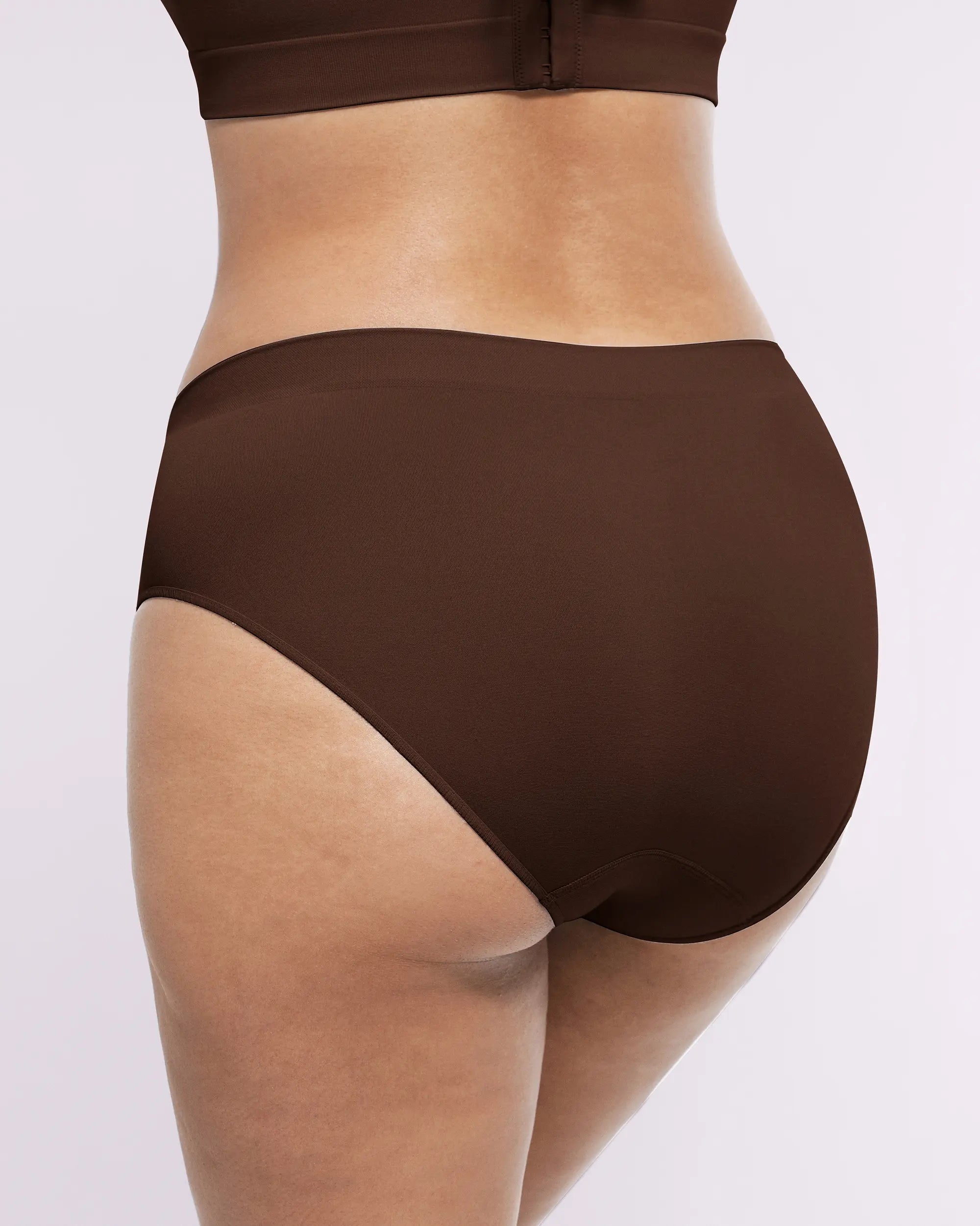 OceanHug™ Oyster Reborn Smoothing Brief - Comfortable Seamless Underwear for Women, Soft Breathable Panties for Everyday Wear, Perfect for Work, Yoga & Lounge