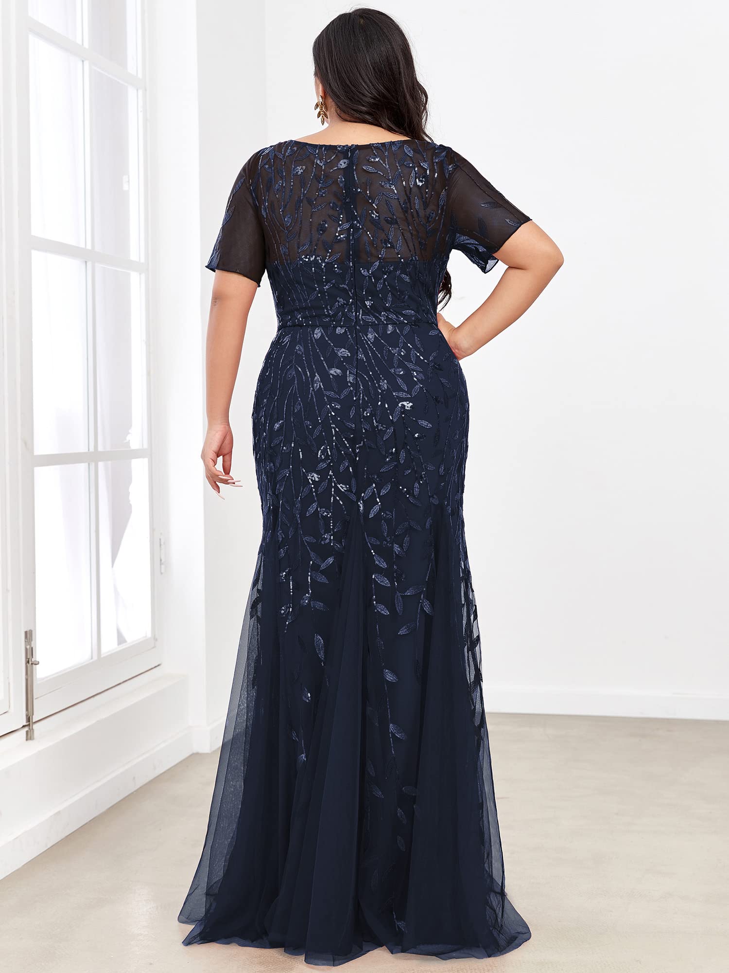 Ever-Pretty Women's Plus Size Formal Dress with Embroidery & Sequin Details - Short Sleeve Bodycon Maxi Dress 07707-PZUSA | Perfect for Weddings, Prom, Cocktail Parties & Special Occasions
