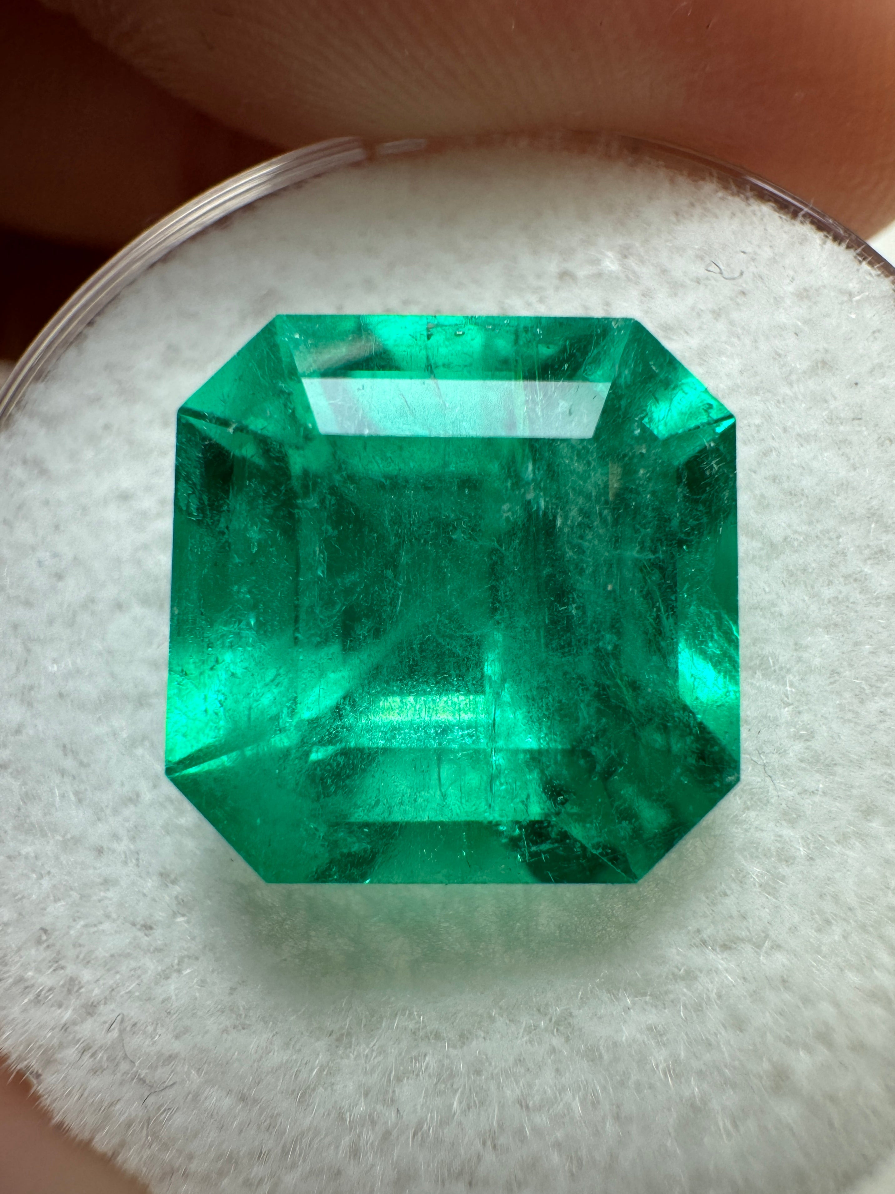 7.38 Carat Intense Bluish Green Natural Colombian Emerald Loose Gemstone - Asscher Cut 11.5x11.5mm for Jewelry Making, Engagement Rings & Luxury Collectibles