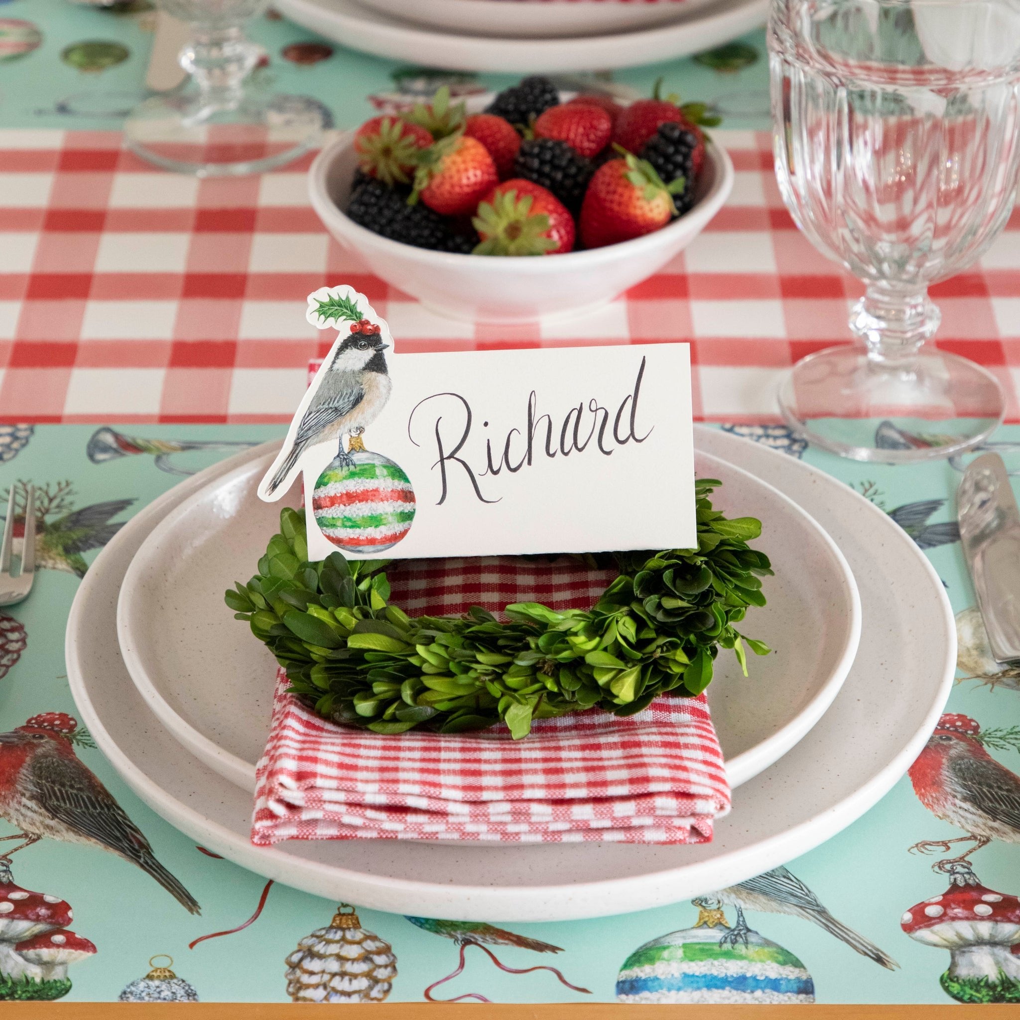 Christmas Chickadee Place Card - Elegant Holiday Table Setting Decoration for Christmas Dinner, Party & Wedding - Perfect for Festive Gatherings & Seasonal Celebrations