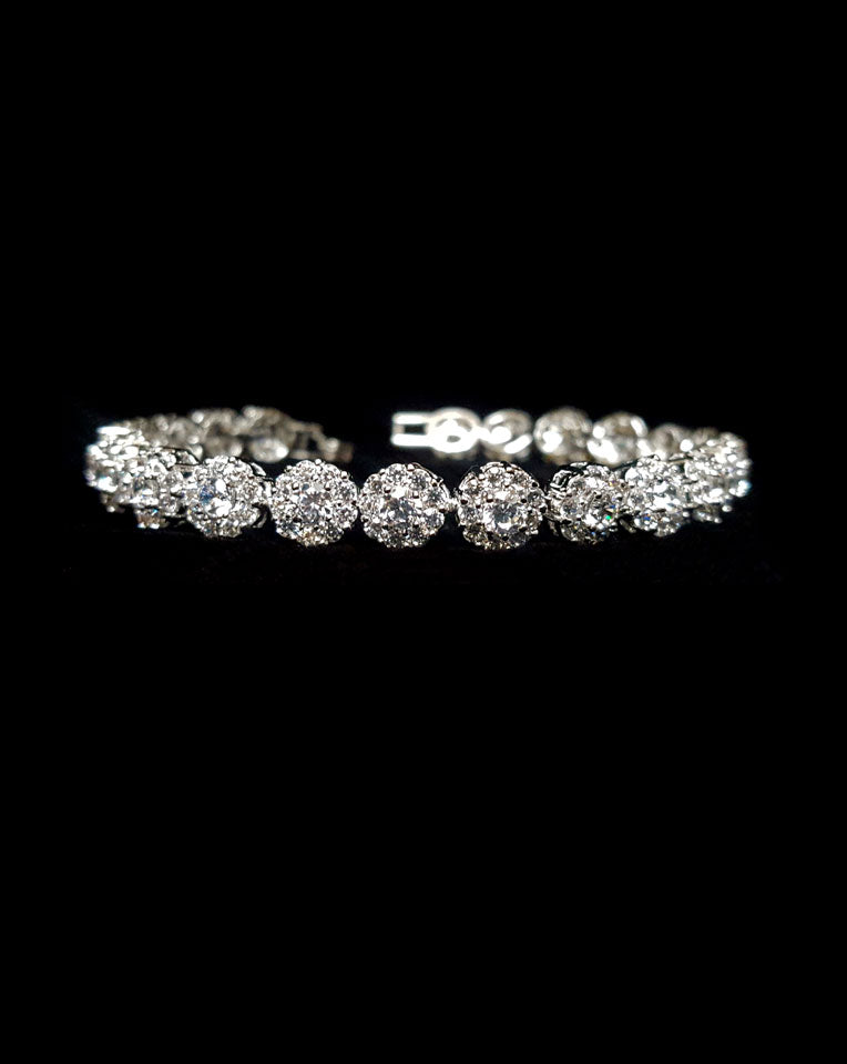 Exquisite Kezani Amour Classic Bridal Bracelet – Elegant Wedding Jewelry for Brides & Special Occasions | Perfect for Weddings, Anniversaries & Romantic Gifts