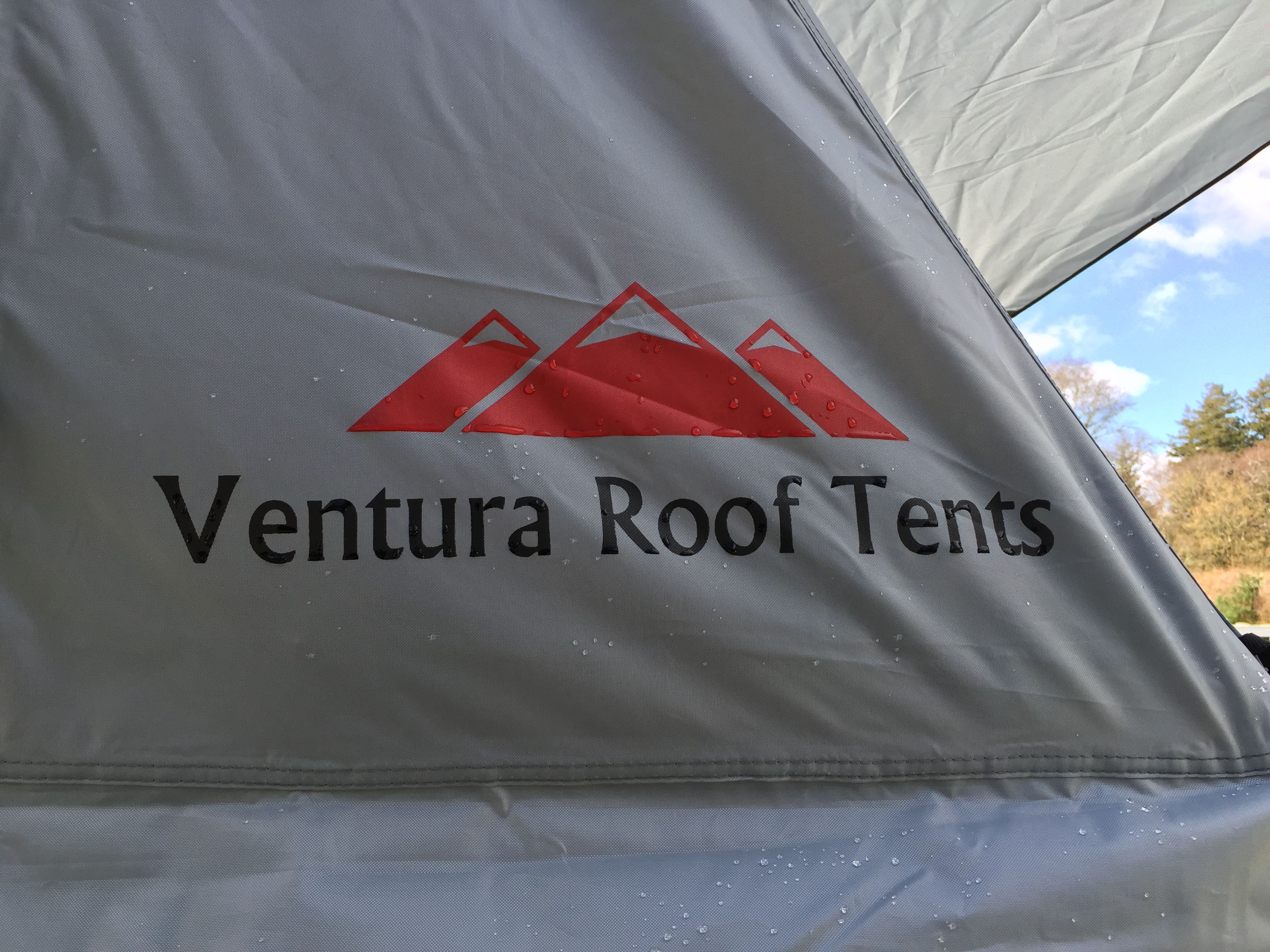 Ventura Deluxe 1.4 Roof Top Tent with Annex & Extra Mattress - Waterproof Rooftop Camping Tent for SUV, Truck, Overlanding & Outdoor Adventures