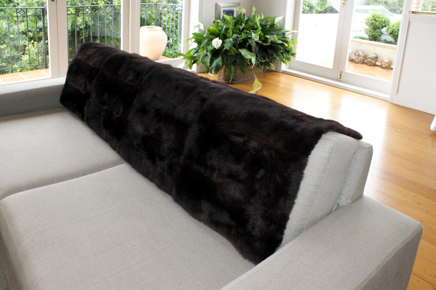 Luxury Black Possum Fur Throw Blanket - Soft & Warm Winter Bedding for Cozy Nights - Perfect for Couches, Beds, and Home Decor