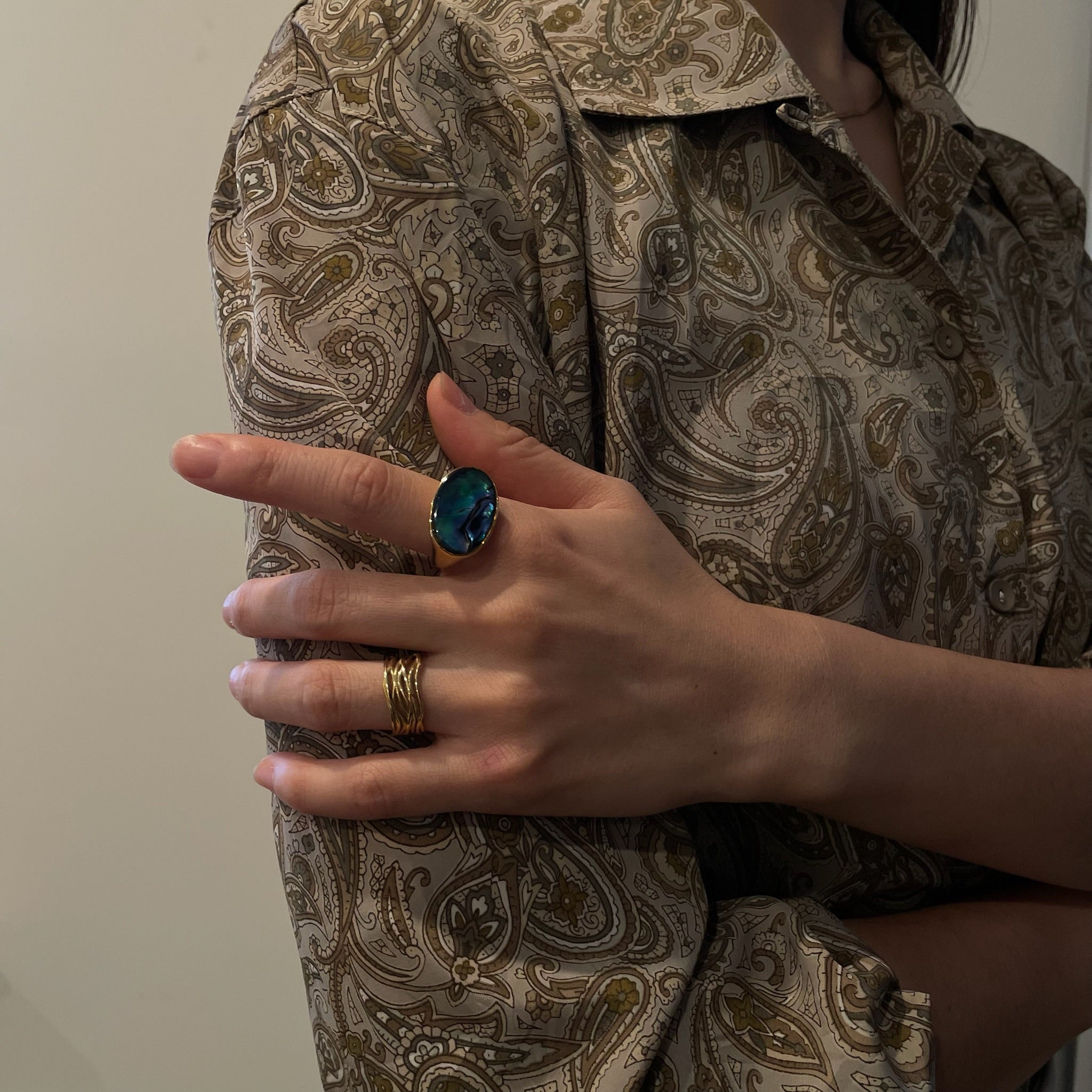 Vintage Abalone Oval Signet Ring for Men & Women - Handcrafted Sterling Silver Statement Jewelry - Perfect for Weddings, Engagements & Everyday Elegance