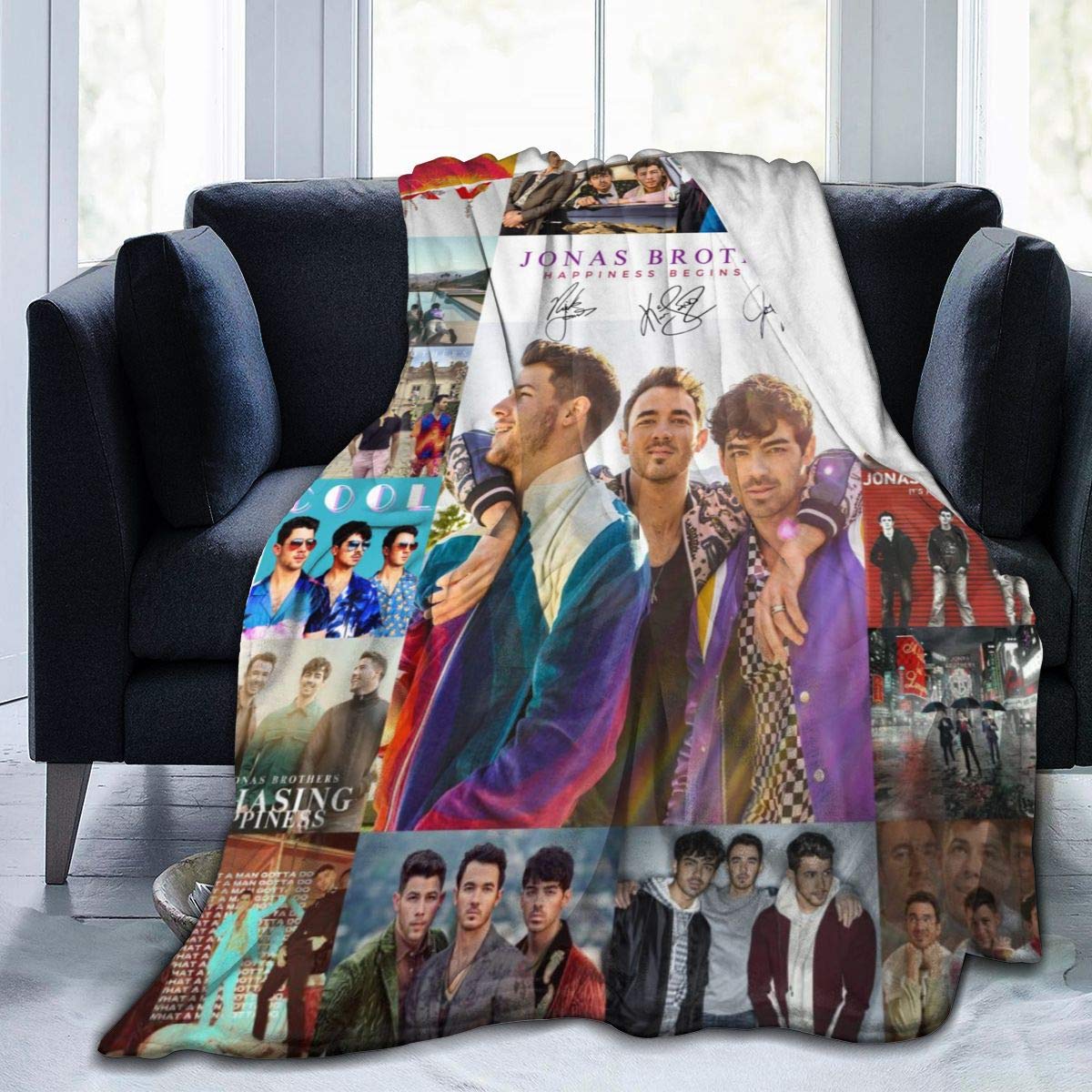 Soft Flannel Throw Blanket - Lightweight & Fuzzy Summer Blanket for Couch, Bed, Travel - Cozy & Breathable for Indoor & Outdoor Use