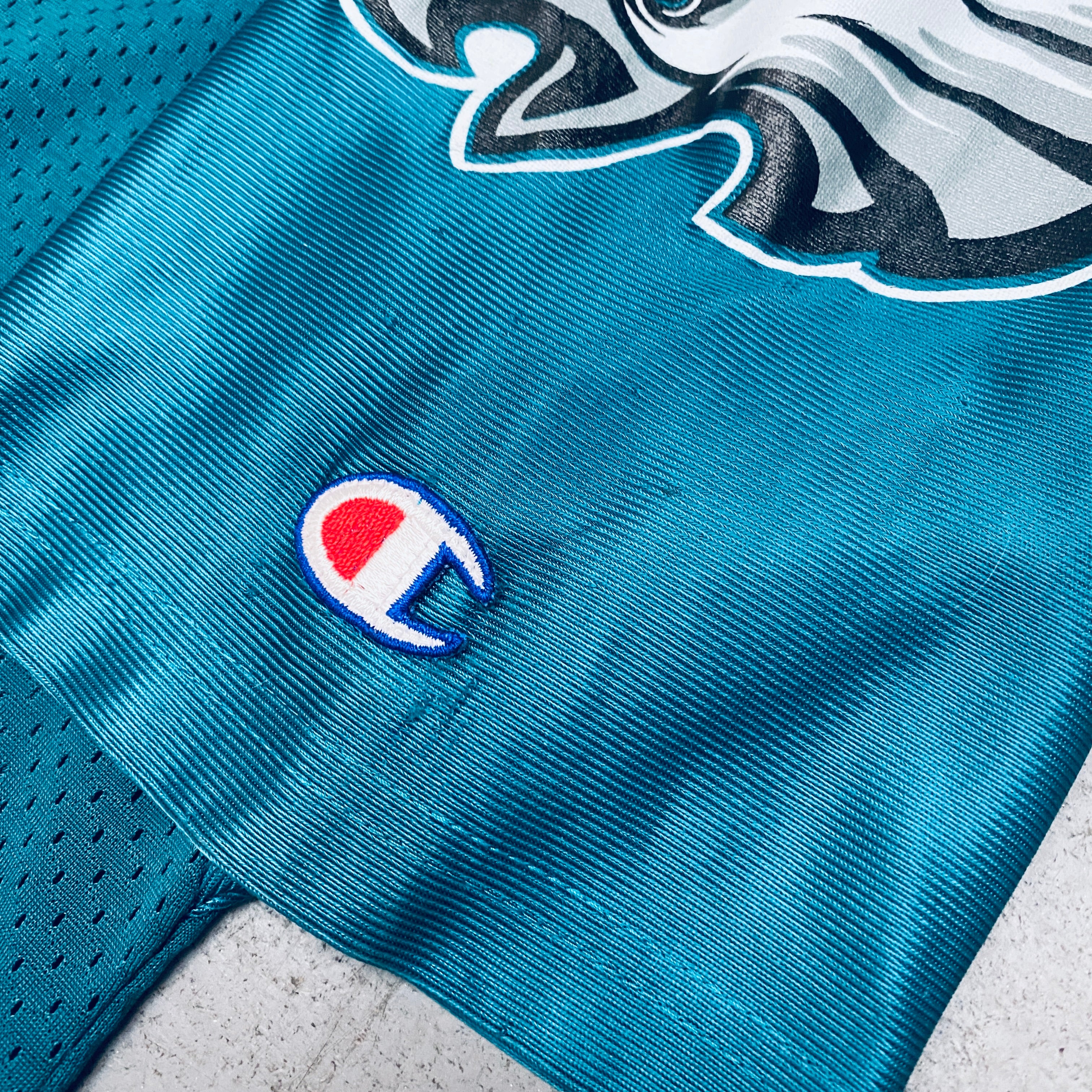 Philadelphia Eagles Ricky Watters 1996-1997 Large Jersey - Authentic NFL Football Fan Gear for Game Day & Sports Collectibles