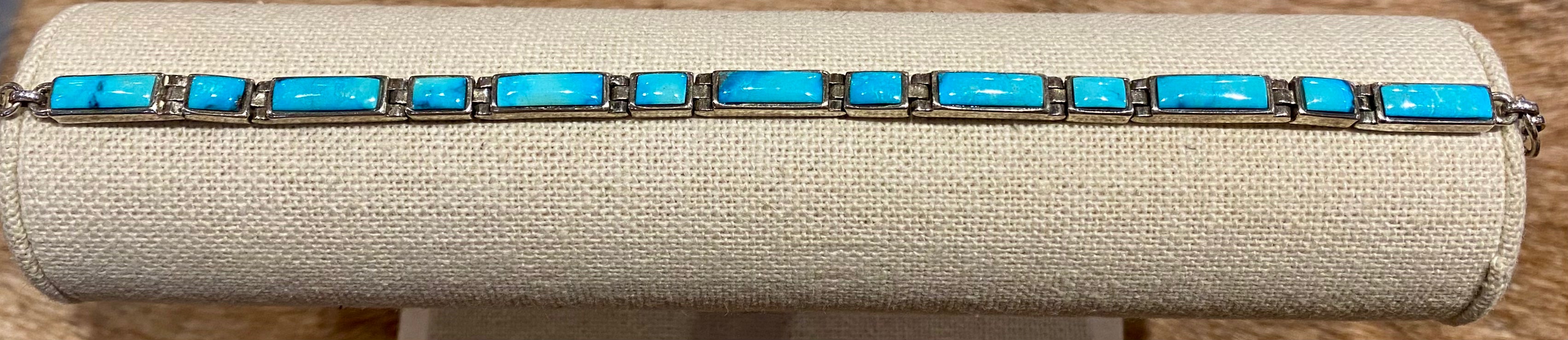 Turquoise Link Bracelet for Women - Handmade Adjustable Beaded Jewelry, Boho Chic Accessory for Casual & Formal Wear | Perfect Gift for Her, Birthday, Anniversary, Wedding