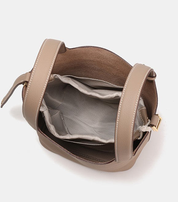 Stylish Genuine Leather Bucket Bag for Women - Trendy Crossbody Shoulder Handbag - Perfect for Work, Travel & Everyday Use