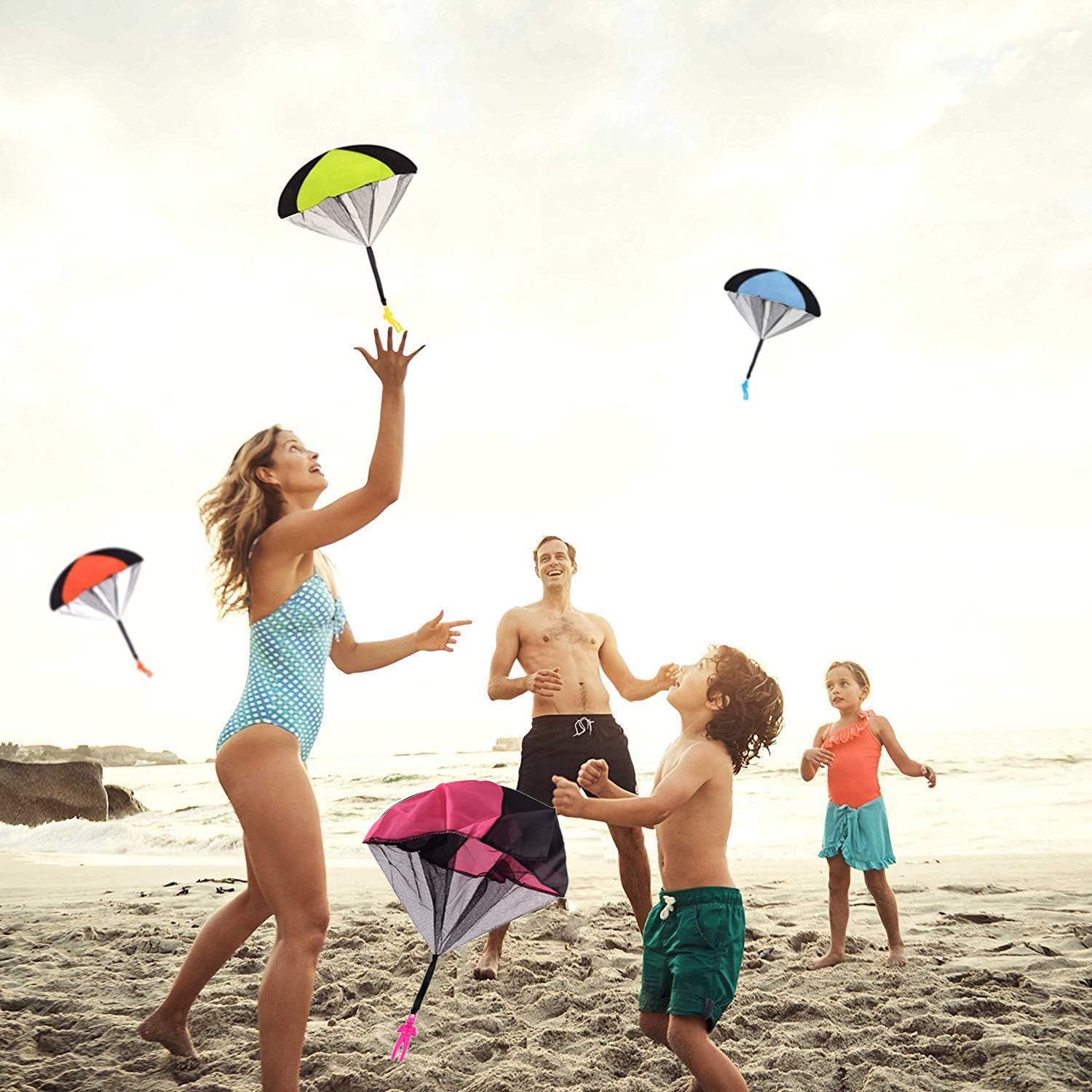 LUOBO 4 Pack Parachute Toy Set - Tangle-Free Hand Throw Parachute Soldiers for Kids | Outdoor Flying Toys for Backyard Play & Birthday Parties | No Assembly or Batteries Needed
