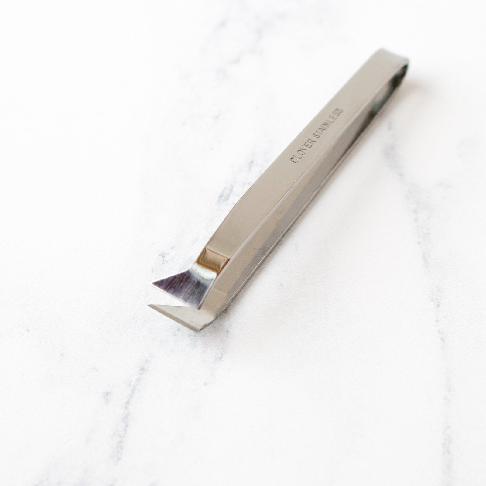Premium Stainless Steel Thread Tweezers for Precision Work - Ideal for Sewing, Embroidery, and Jewelry Making