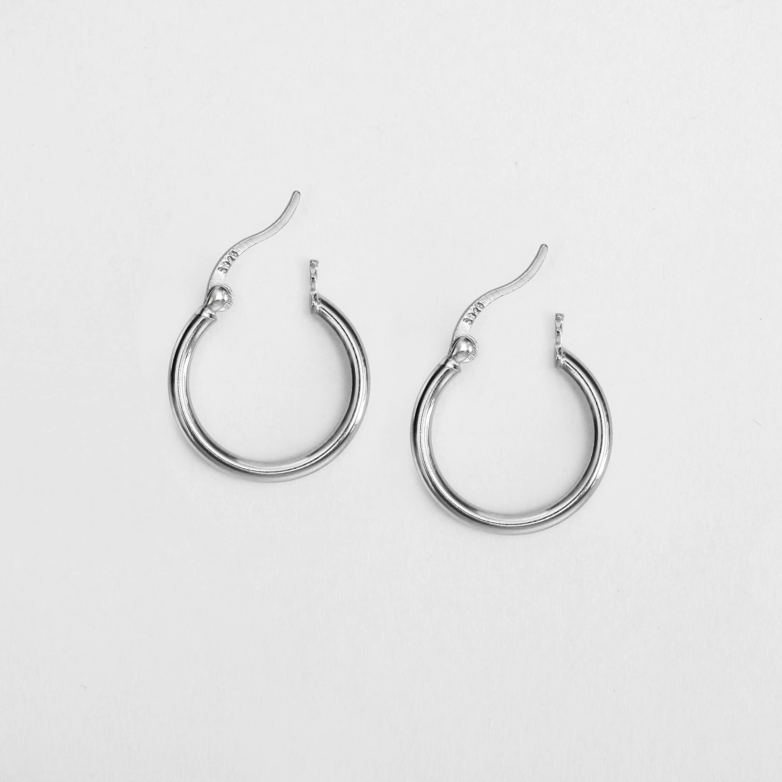 Michooyel S925 Sterling Silver Hoop Earrings - Minimalist Huggie Earrings for Men & Women, 16/18/20mm - Perfect for Everyday Wear, Gifts & Special Occasions