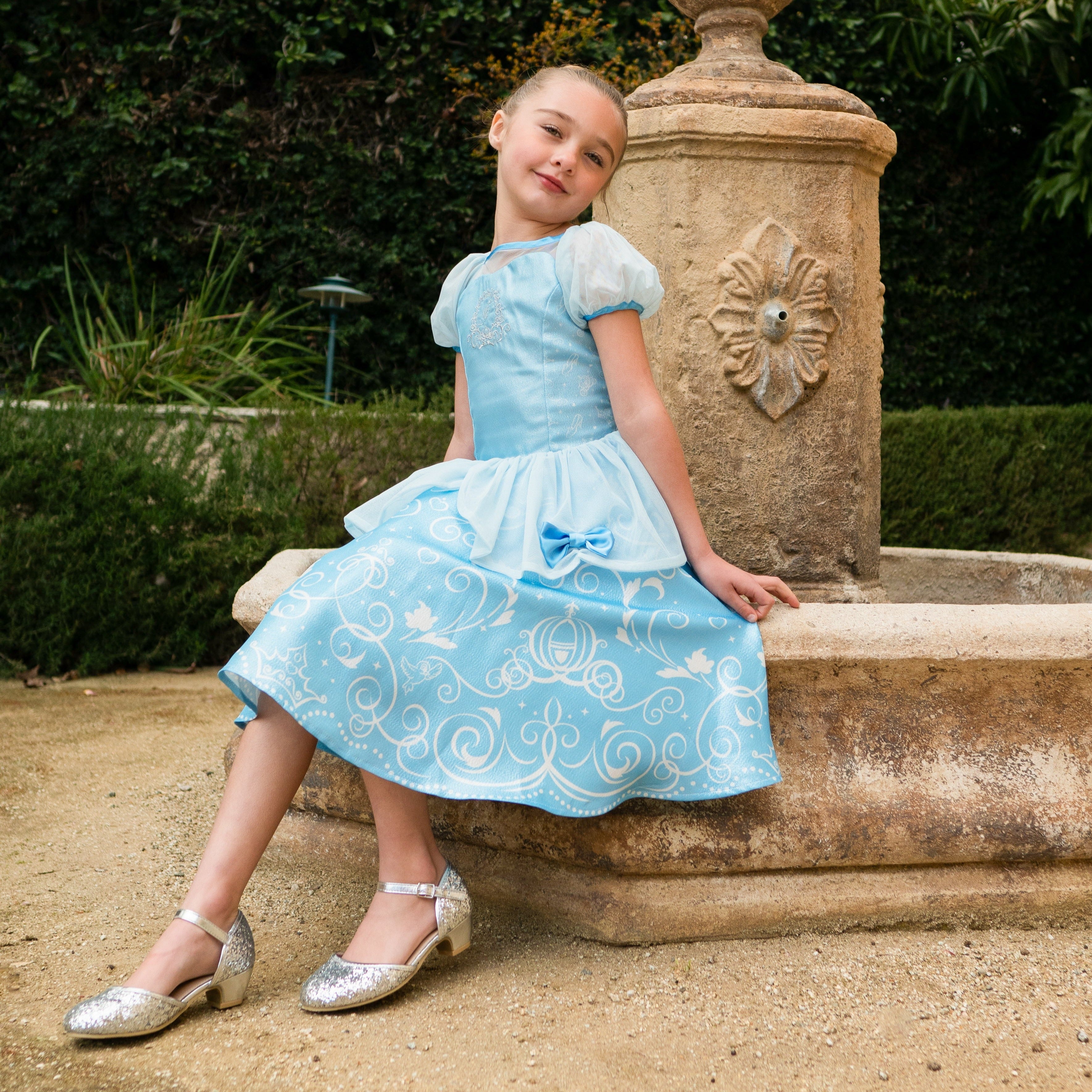 Disney Princess Cinderella Washable Dress Up Costume for Girls Size 5/6 - Perfect for Halloween, Birthday Parties & Dress-Up Play
