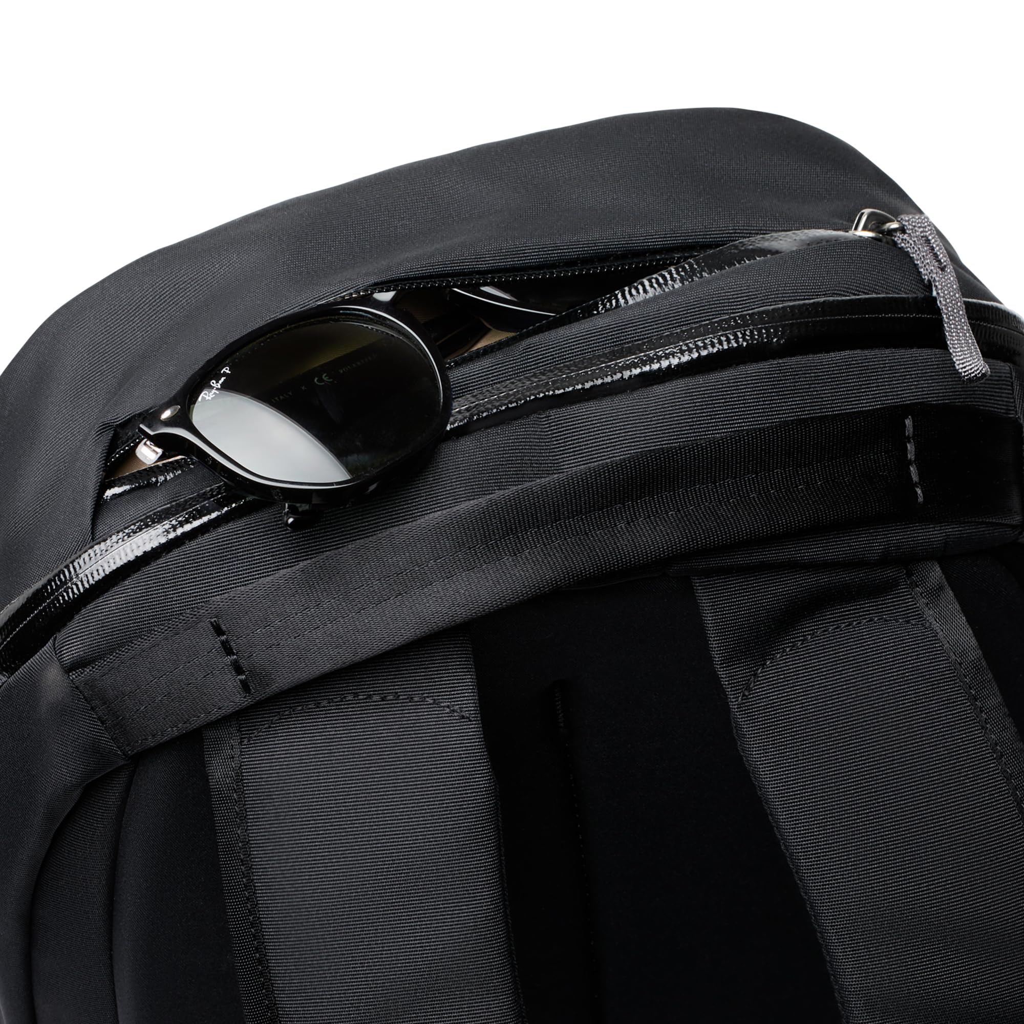 Bellroy Via Backpack - Lightweight Waterproof Travel Backpack for Men & Women - Perfect for Commuting, Hiking & Everyday Use (Black)