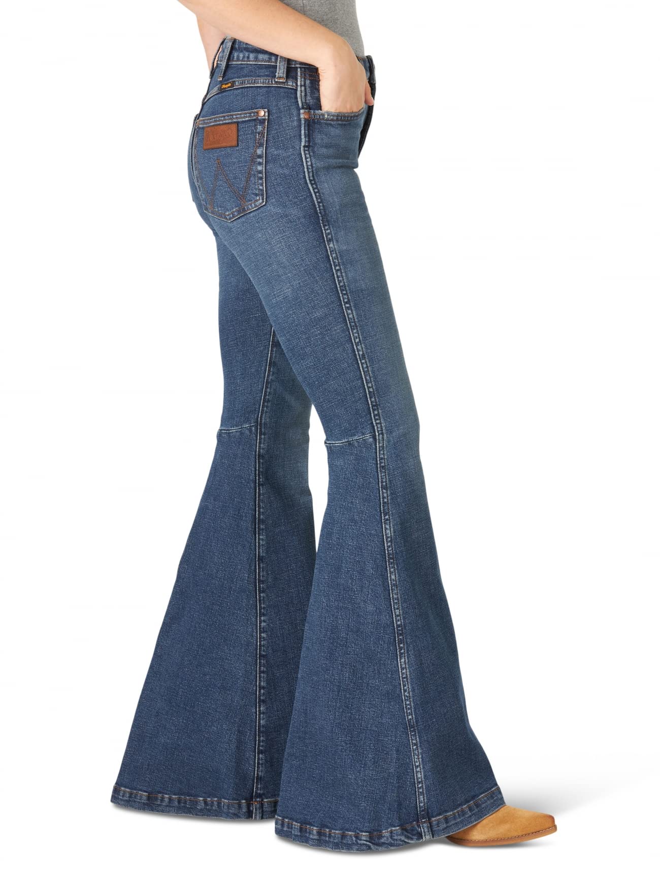 Wrangler Women's Retro High Rise Trumpet Flare Jeans - Vintage 70s Inspired Denim Pants for Casual & Boho Outfits | Perfect for Music Festivals & Everyday Wear
