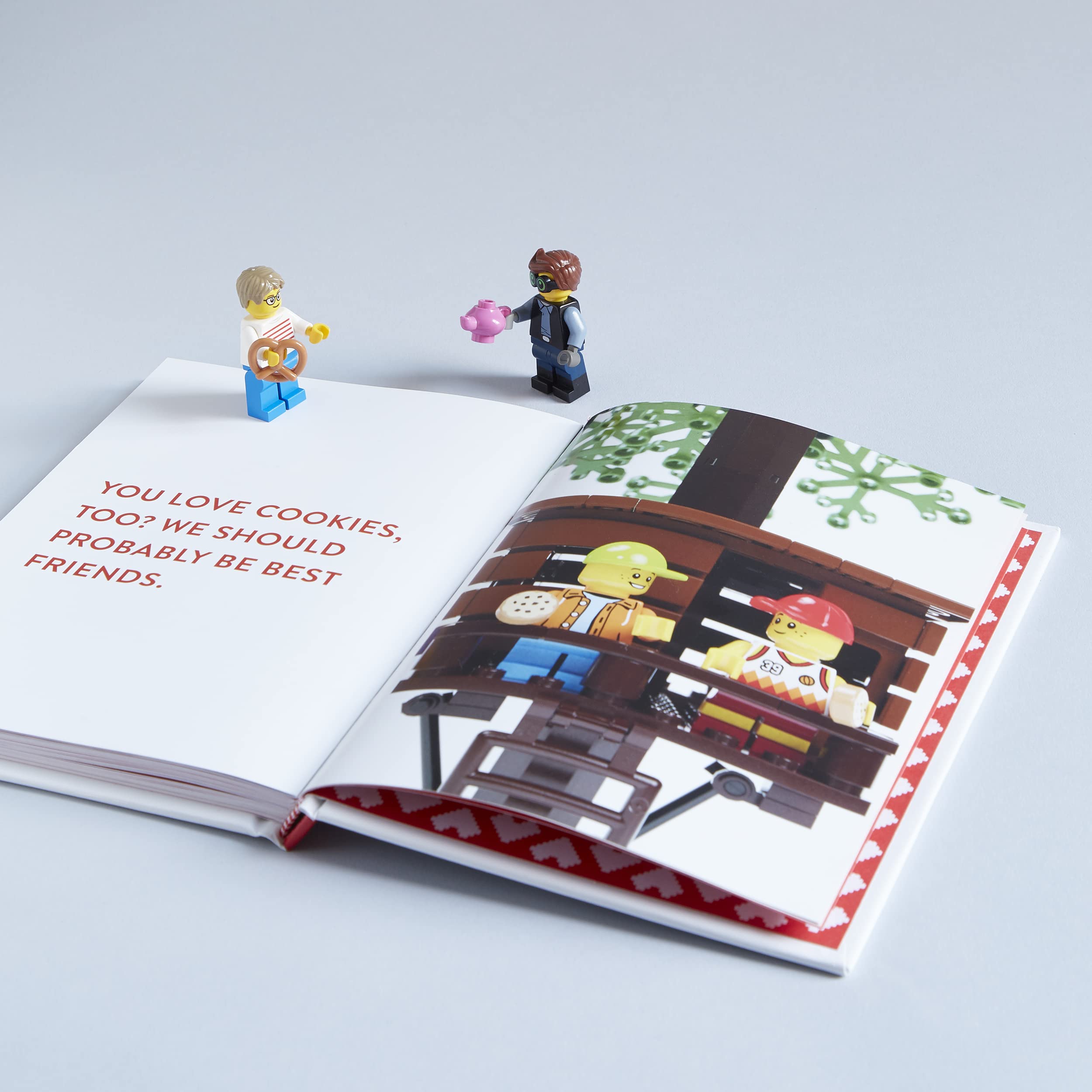 LEGO® We Just Click: Little LEGO Love Stories Book - LEGO x Chronicle Books Collaboration - Perfect Gift for LEGO Fans & Couples - Valentine's Day, Anniversary & Romantic Occasions
