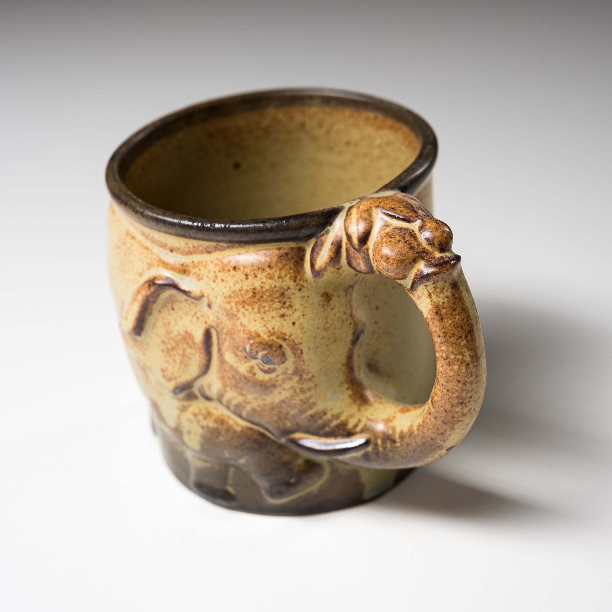 Seto Ware KASHIWA Animal Mug Cup - Handcrafted Elephant Ceramic Coffee Cup | Japanese Traditional Pottery for Tea, Coffee & Home Decor