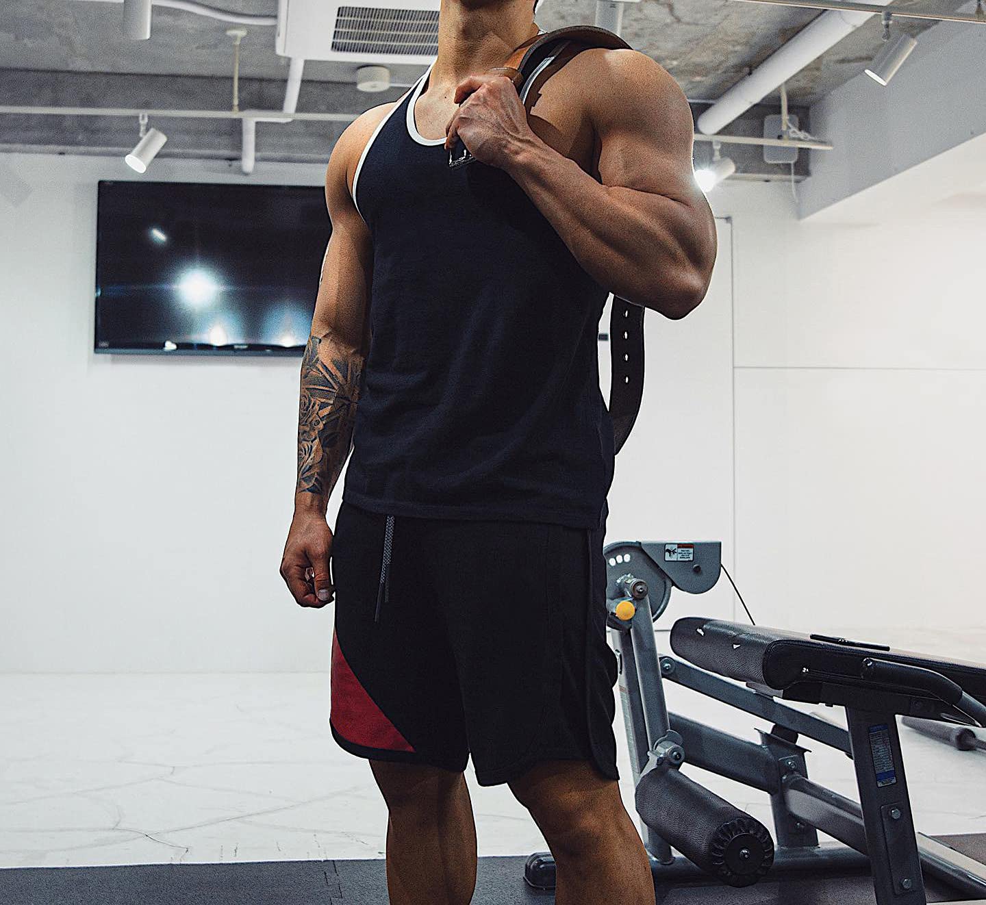 Men's Quick-Dry Workout Tank Top - Lightweight Muscle Stringer Singlet for Gym Training & Athletic Performance - Perfect for Weightlifting, Running & Summer Sports