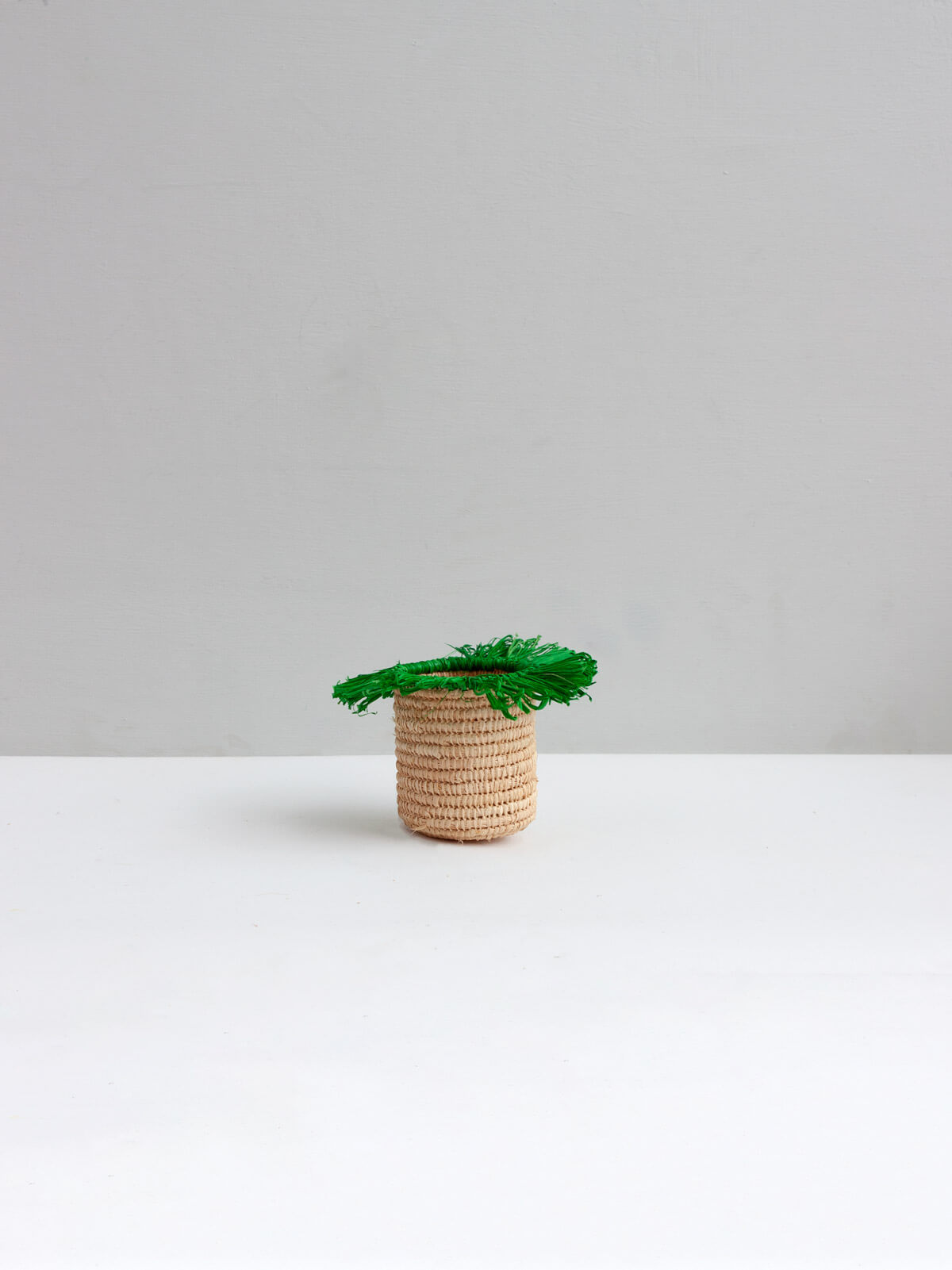 Eco-Friendly Raffia Tassel Storage Pots - Handwoven Green Baskets for Home Organization | Perfect for Bathroom, Bedroom & Office Decor