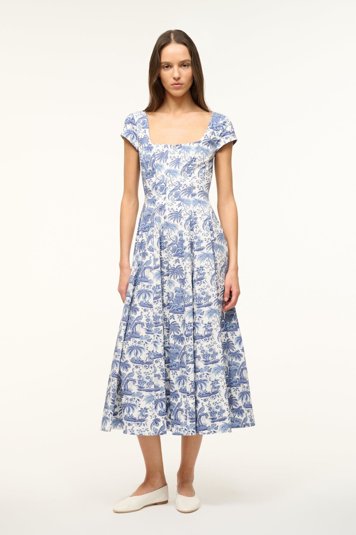 Wells Short Sleeve Dress in Blue Toile Print - Perfect for Summer Outings, Garden Parties & Casual Wear