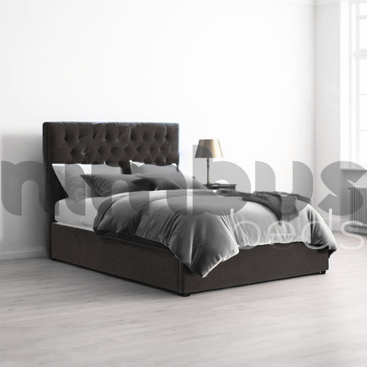 Chesterfield Bed Frame - Queen Size Upholstered Platform Bed with Button Tufting & Wooden Slats | Elegant Bedroom Furniture for Master Suite, Guest Room & Apartment