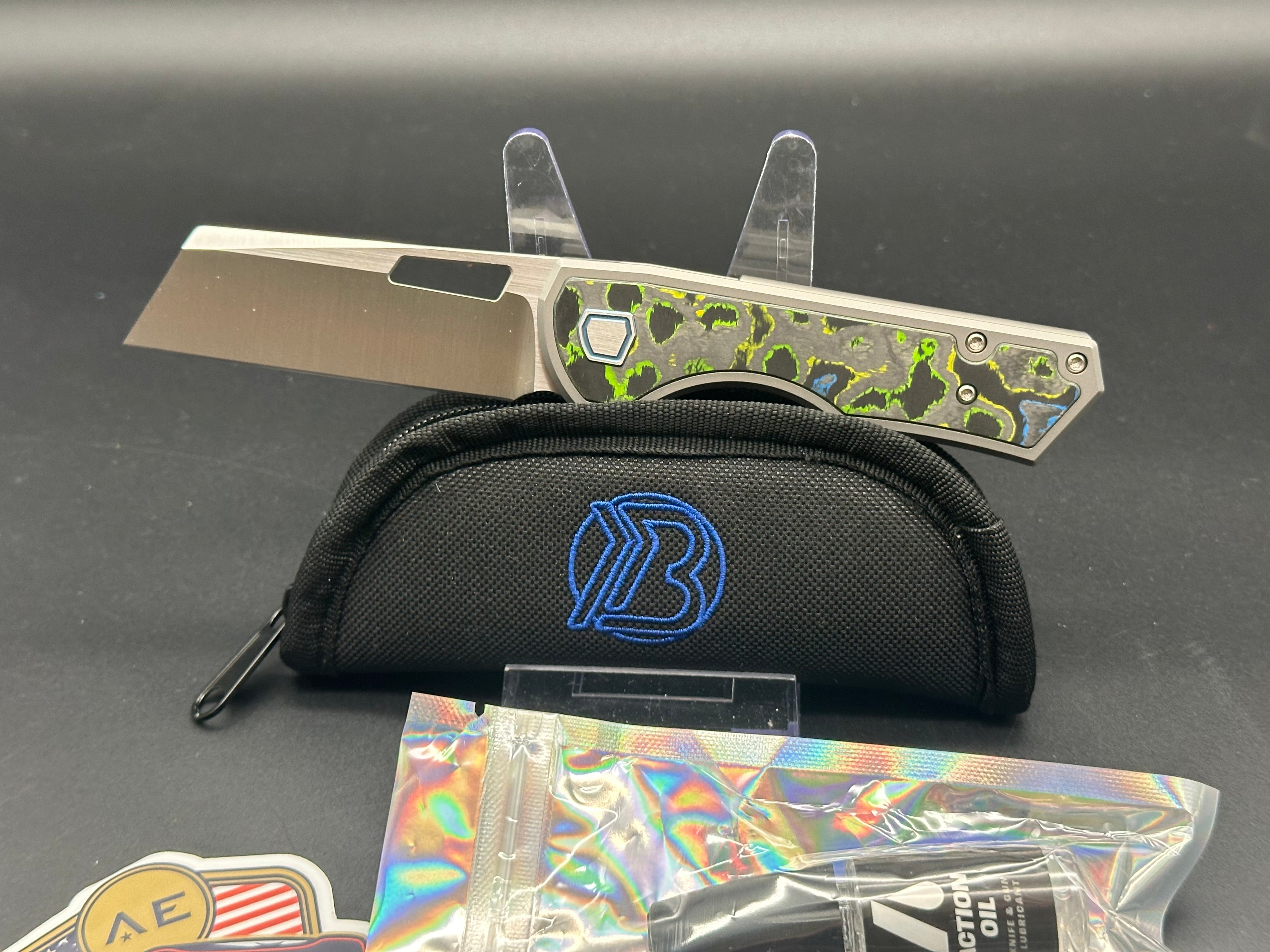 Brian Brown Yeager M V3 Titanium Folding Knife - Non-Flipper, Gecko Camo Carbon Inlays, Satin Blade (AE Exclusive) - EDC, Outdoor, Tactical, Survival, Camping, Hunting Gear
