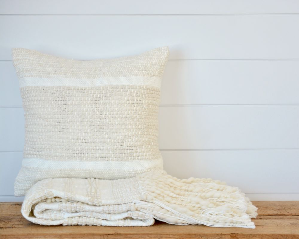 Nudo Pillow 24x24 Inches - Soft & Stylish Decorative Throw Pillow for Living Room, Bedroom, and Sofa