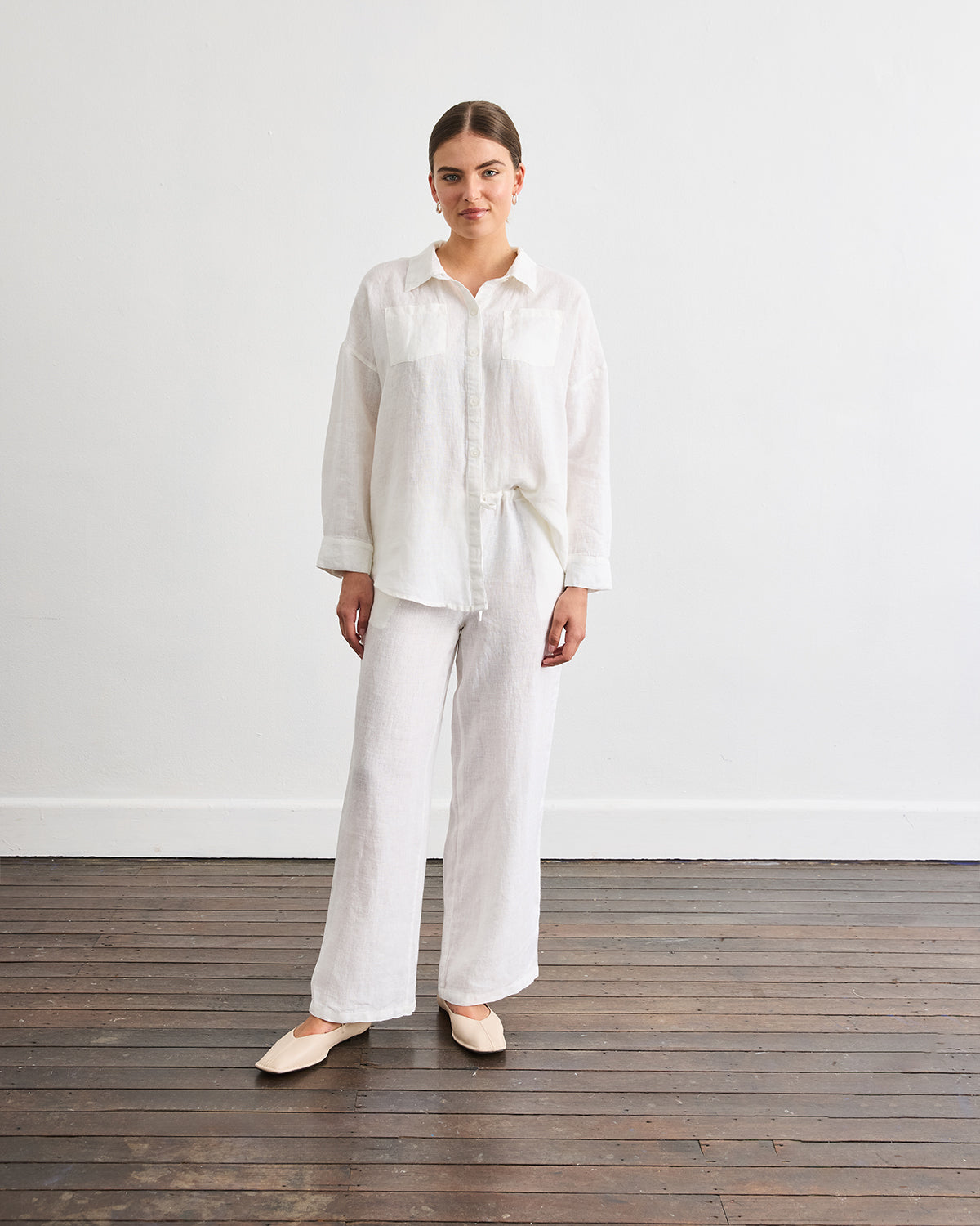 Stylish White Lounge Long Sleeve Shirt for Women - Comfortable Casual Wear for Home, Office & Outings