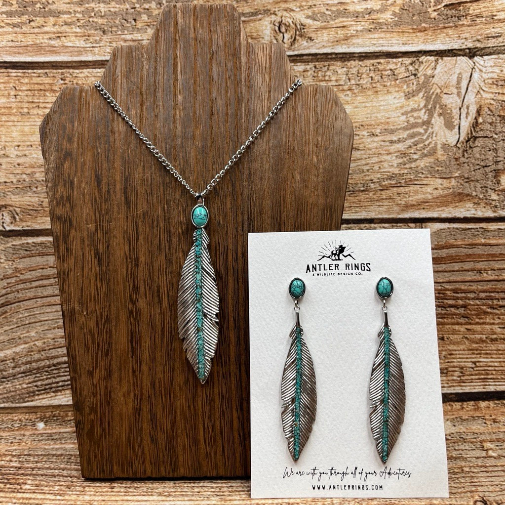 Lightweight Feather Drop Earrings for Women - Elegant Boho Dangle Earrings for Party, Wedding & Everyday Wear
