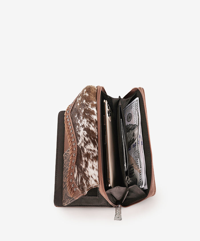 Trinity Ranch Genuine Hair-On Cowhide Crossbody Saddle Purse - Western Style Leather Handbag for Women, Perfect for Rodeo, Country Concerts & Cowgirl Fashion