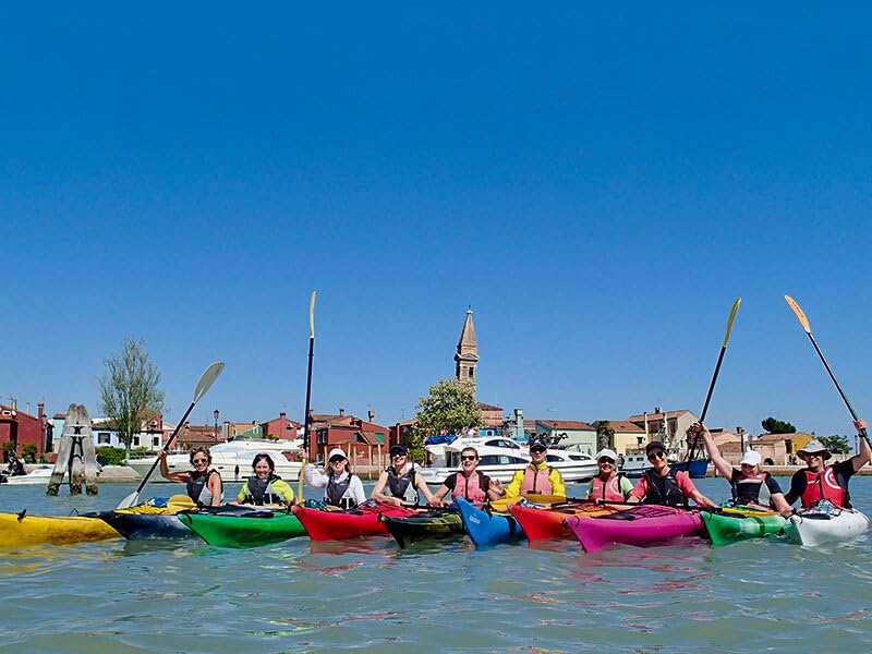 Smartbox - Gift Box - Kayak Tour for 2 to Burano Island: Original Gift Idea for Couples & Adventurers - Perfect for Anniversaries & Romantic Getaways