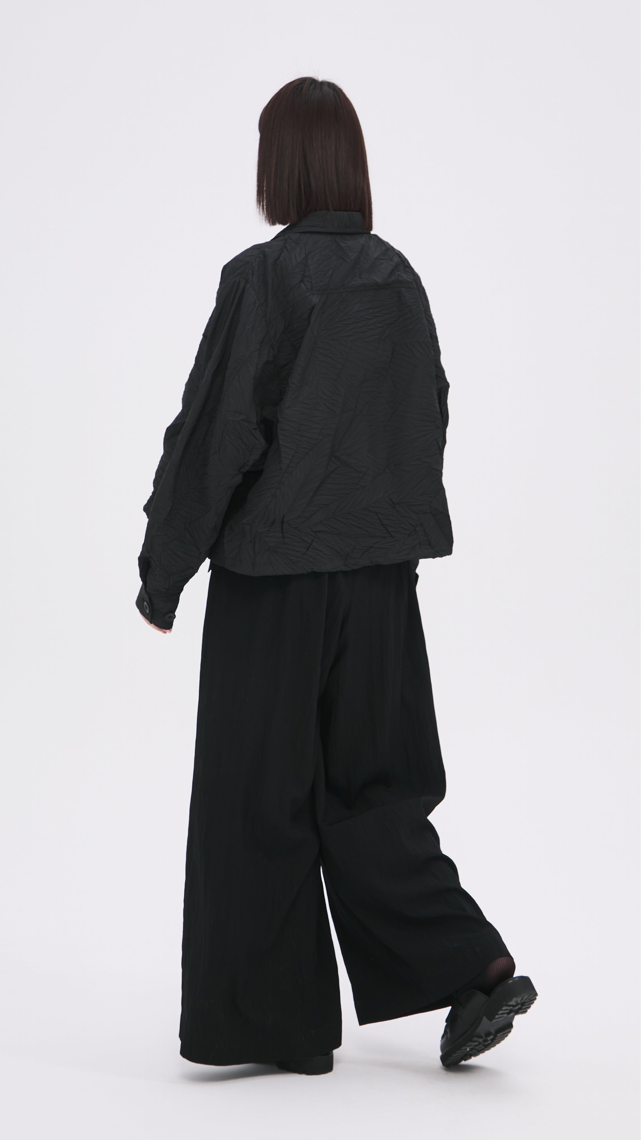 Distorted Pleated Military Jacket for Men & Women | Stylish Tactical Outerwear for Urban Streetwear & Outdoor Adventures