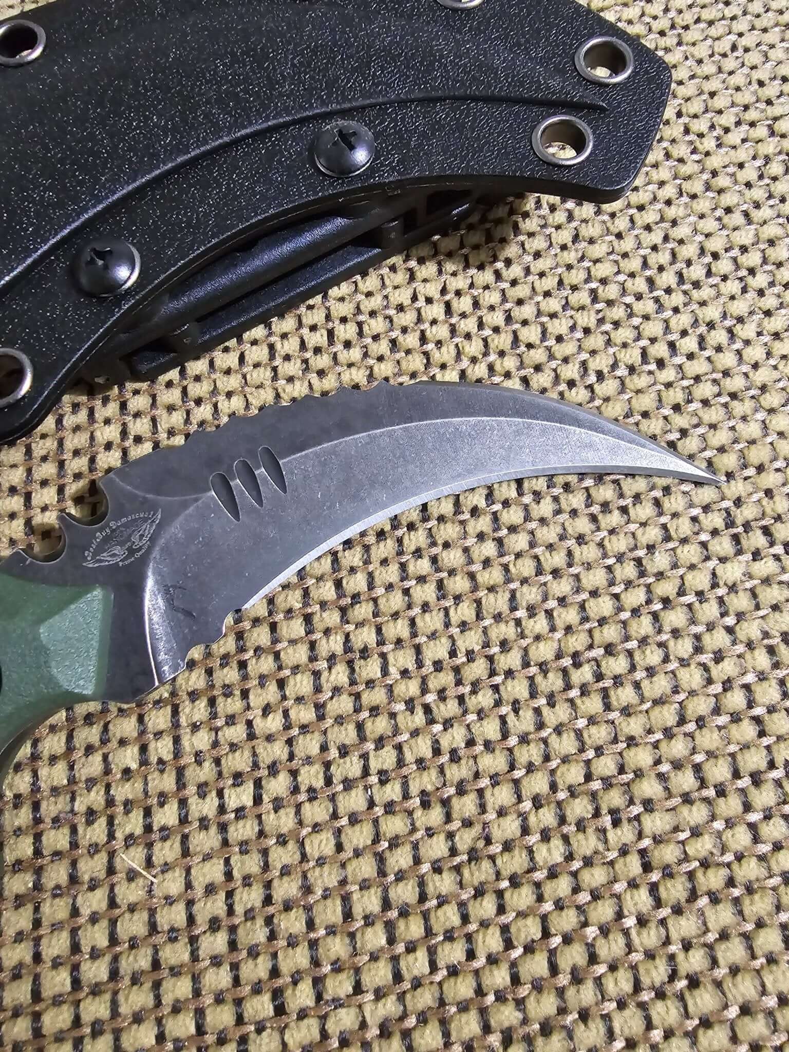 Premium Karambit Knife - D2 Steel Fixed Blade Hunting & Camping Companion - Sharp Tactical Knife for Outdoor Survival, Bushcraft & Self Defense