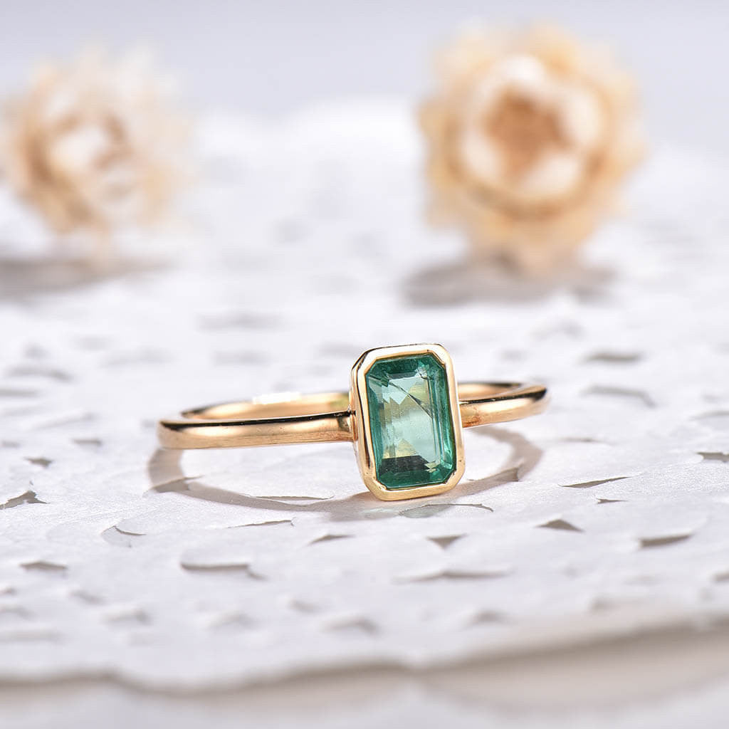 Natural Emerald Cut Solitaire Engagement Ring - 14K Gold Wedding Band for Women - Perfect for Proposals, Anniversaries & Special Occasions