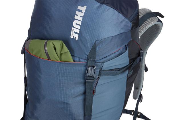 Thule Capstone 50L Men's Hiking Backpack - Lightweight Waterproof Travel Backpack for Outdoor Adventures, Camping & Trekking - Obsidian Black