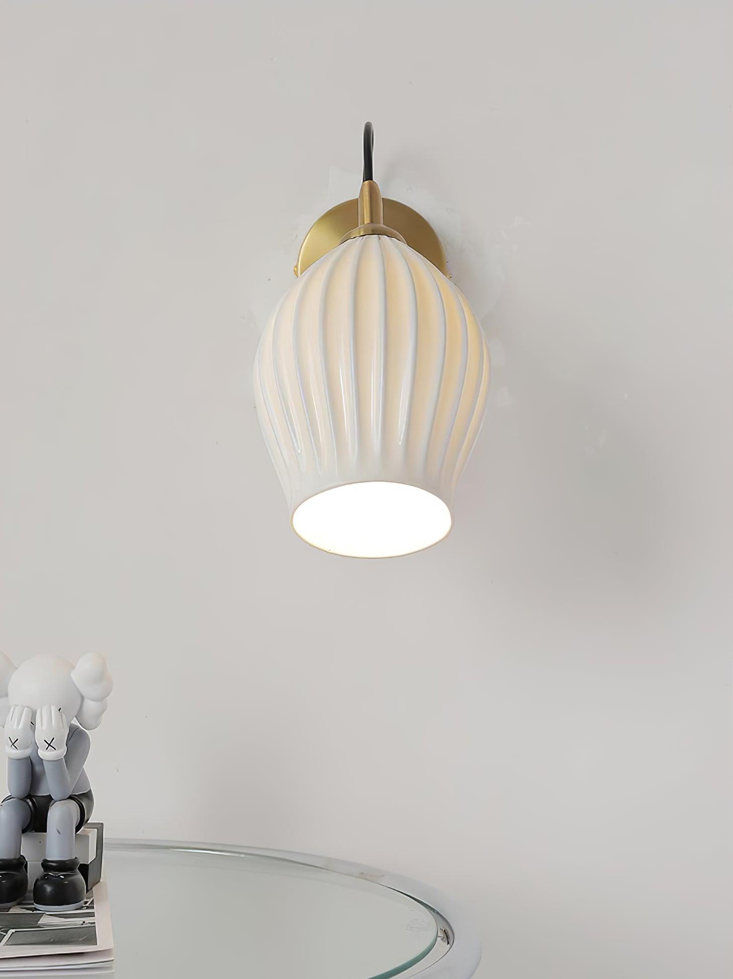 Modern Ceramic Ribbed Wall Light Fixture - Sleek & Stylish Home Decor for Living Room, Bedroom, or Hallway