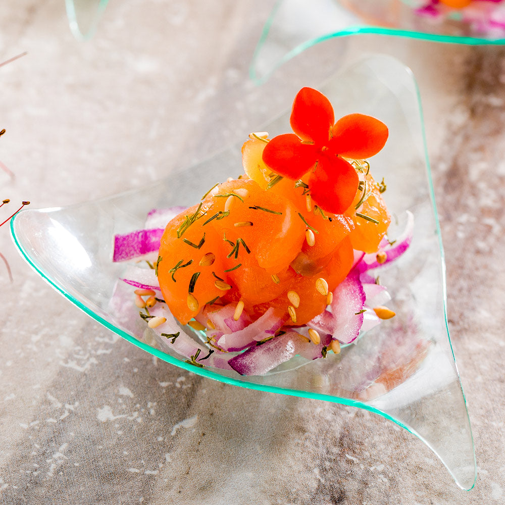 100-Pack Triangle Seagreen Plastic Shooting Star Appetizer Plates & 100 Silver Mini Forks - Perfect for Parties, Weddings, Baby Showers & Holiday Events