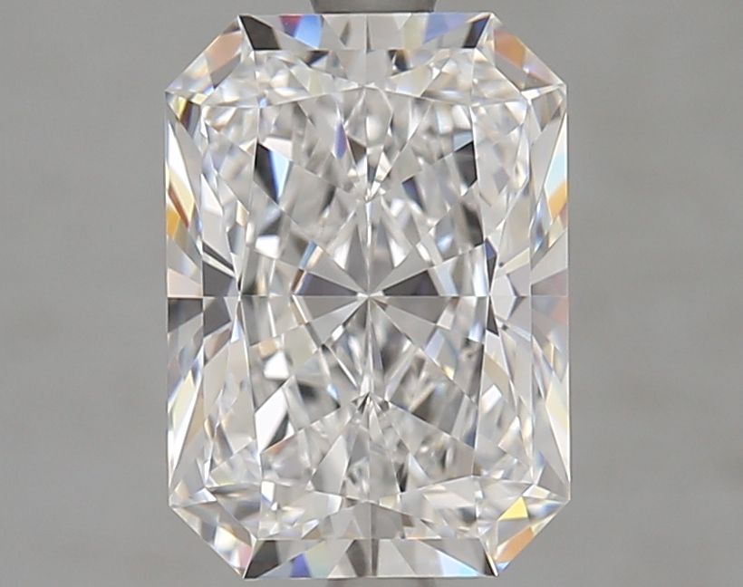 3.02 Carat E VVS2 Radiant Cut Lab Grown Diamond for Engagement Rings & Fine Jewelry