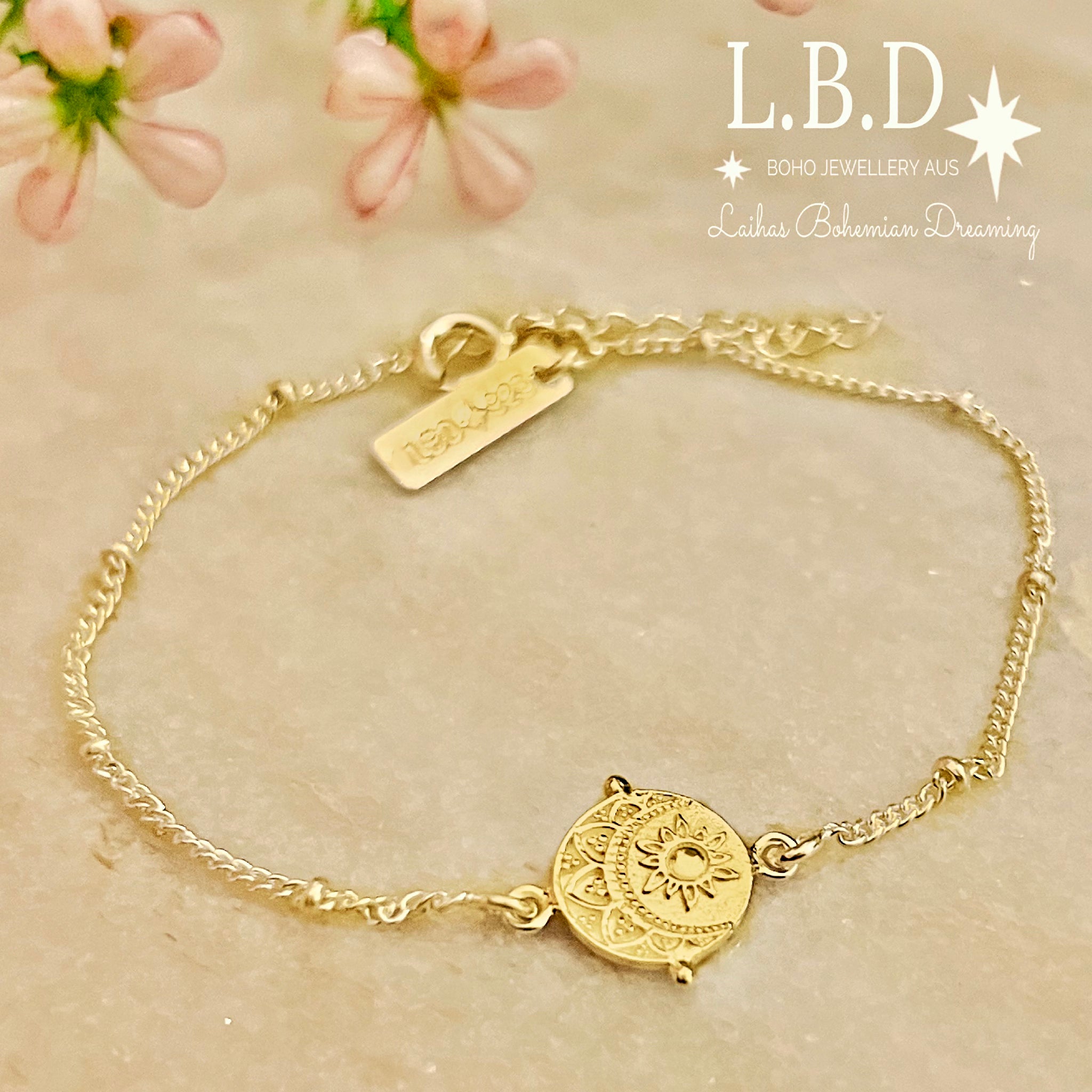 Laihas La Luna Gold Bracelet for Women - Elegant 14K Gold Plated Bangle - Perfect for Parties, Weddings & Everyday Wear
