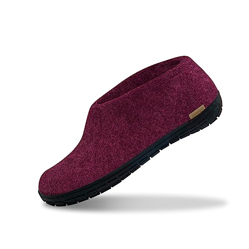 Cranberry (Black Rubber)