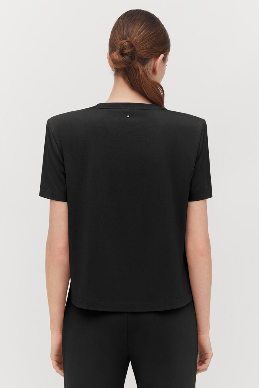 Women's Padded Shoulder Cropped T-Shirt - Fashion Basic Top for Casual Wear & Street Style Outfits