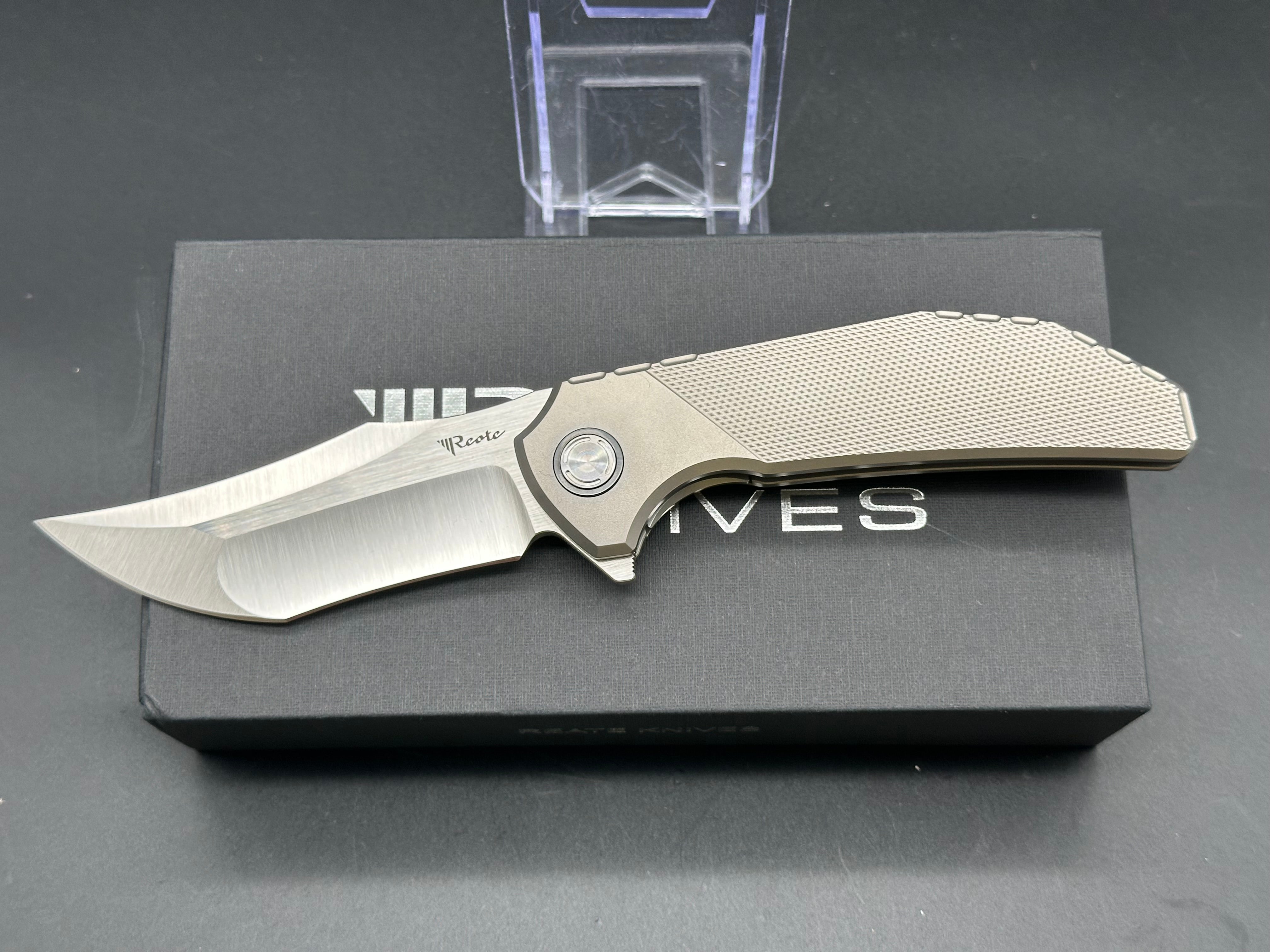 REATE TIGER Folding Knife - Premium M390 Steel Blade, Titanium Handle with Tiger Stripe Pattern, Plain Edge & Satin Finish - EDC, Outdoor, Camping, Hunting Gear